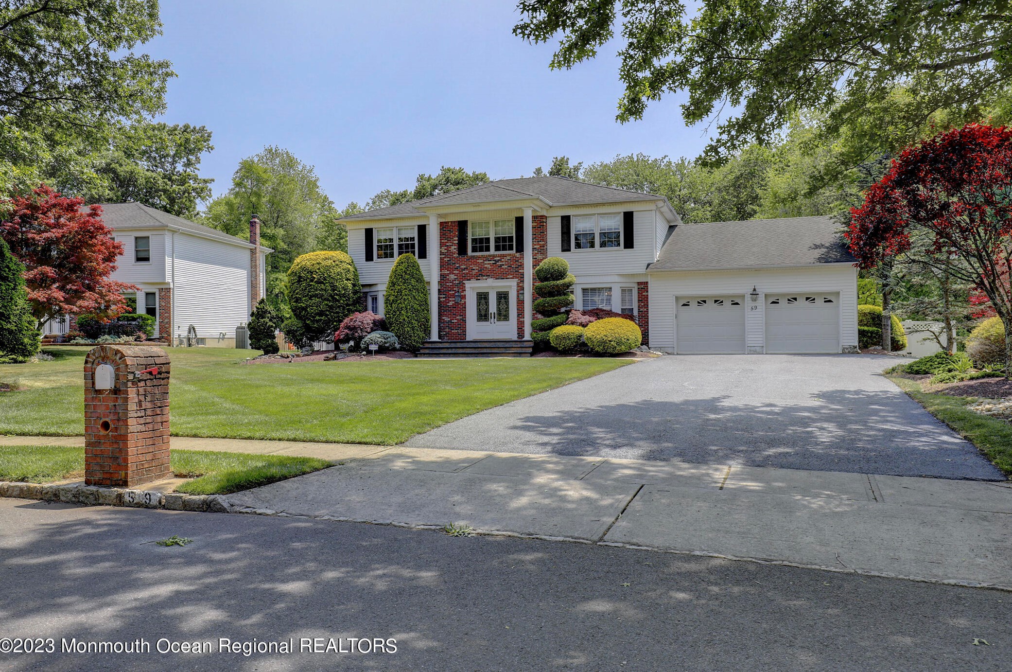 59 Apache Dr, Millstone Township, NJ 07726-4605