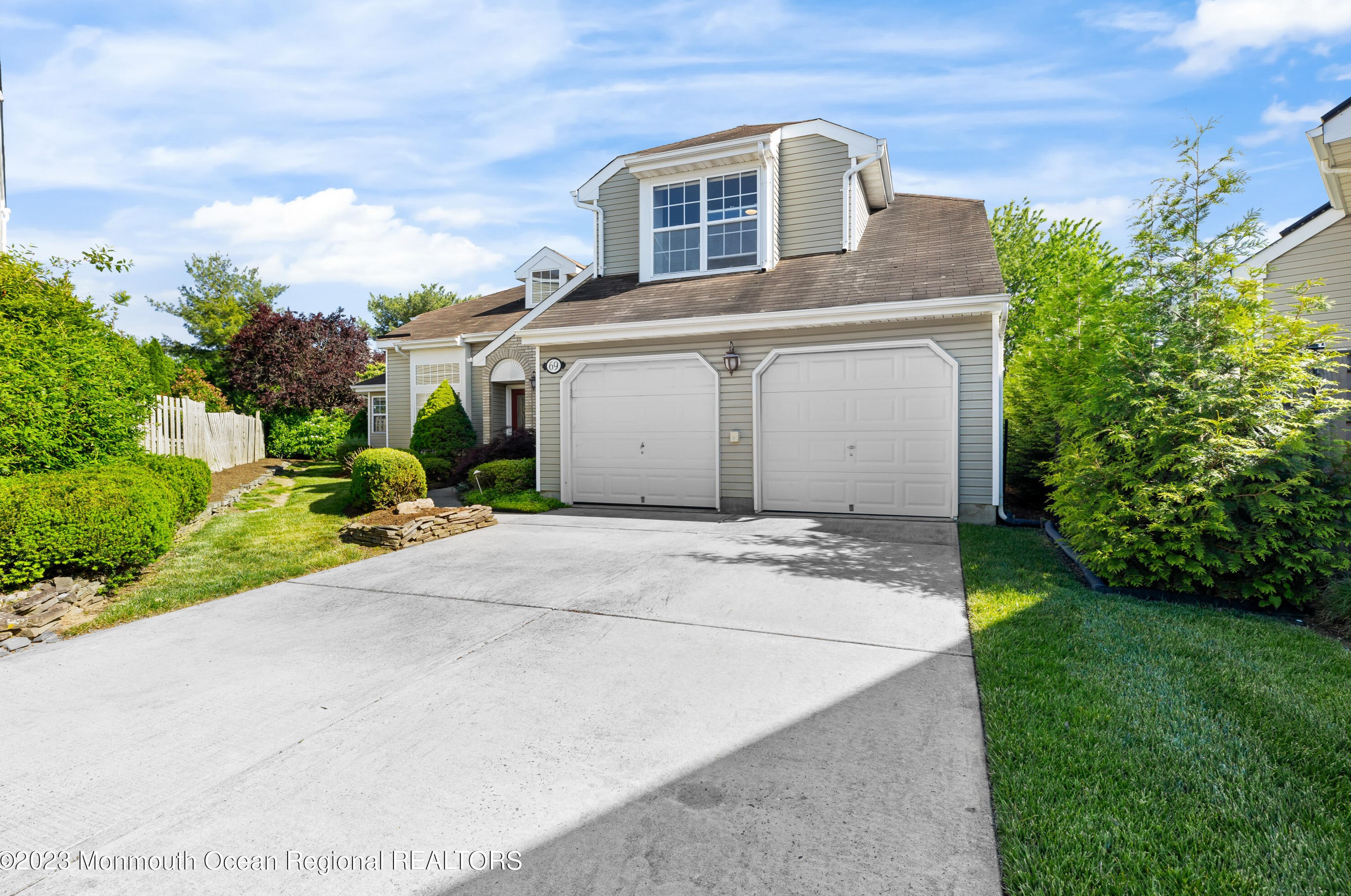 69 Kentucky Way, East Freehold, NJ 07728
