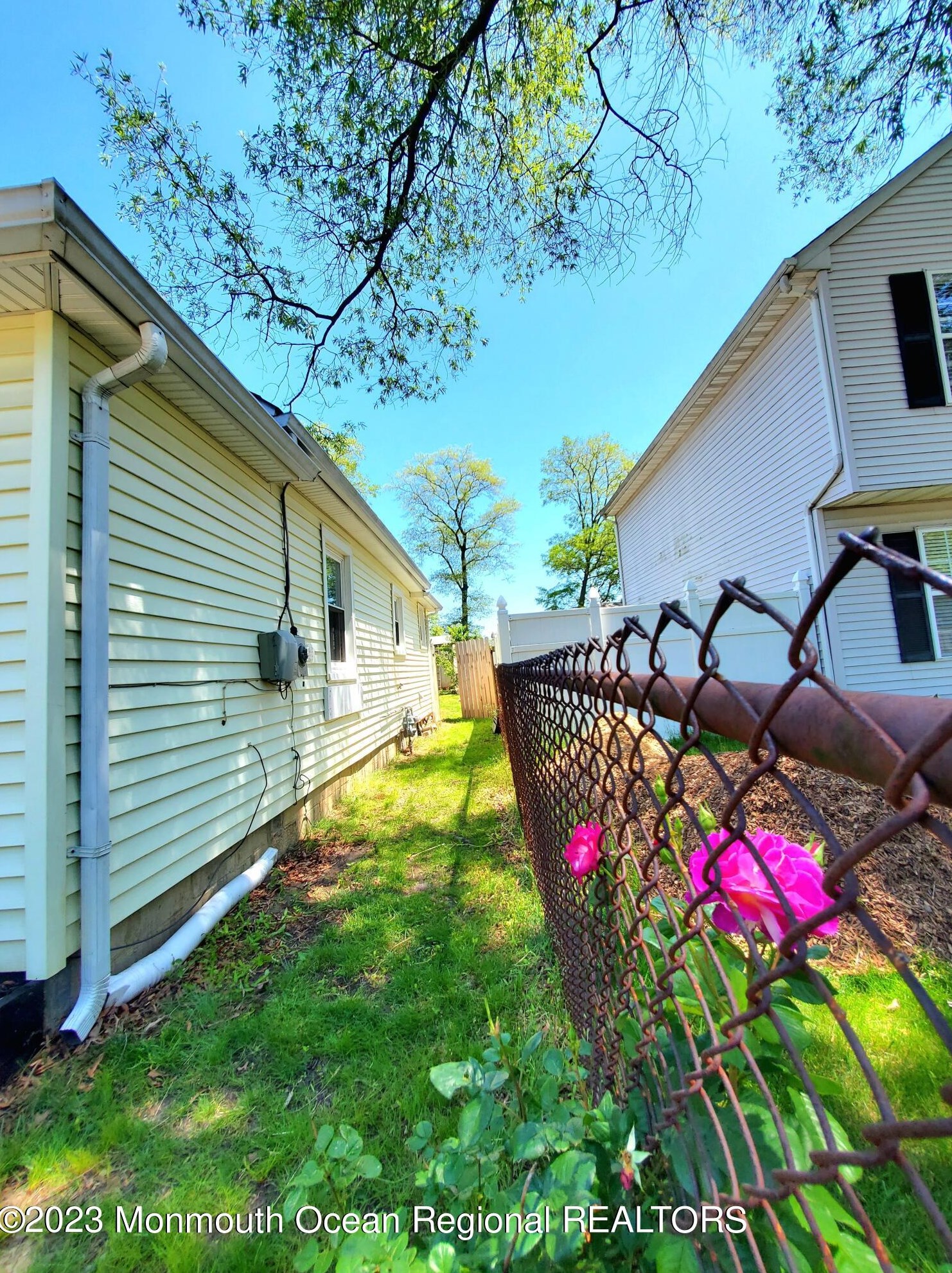 14 Walters St, Ideal Beach NJ  07734-1320 exterior