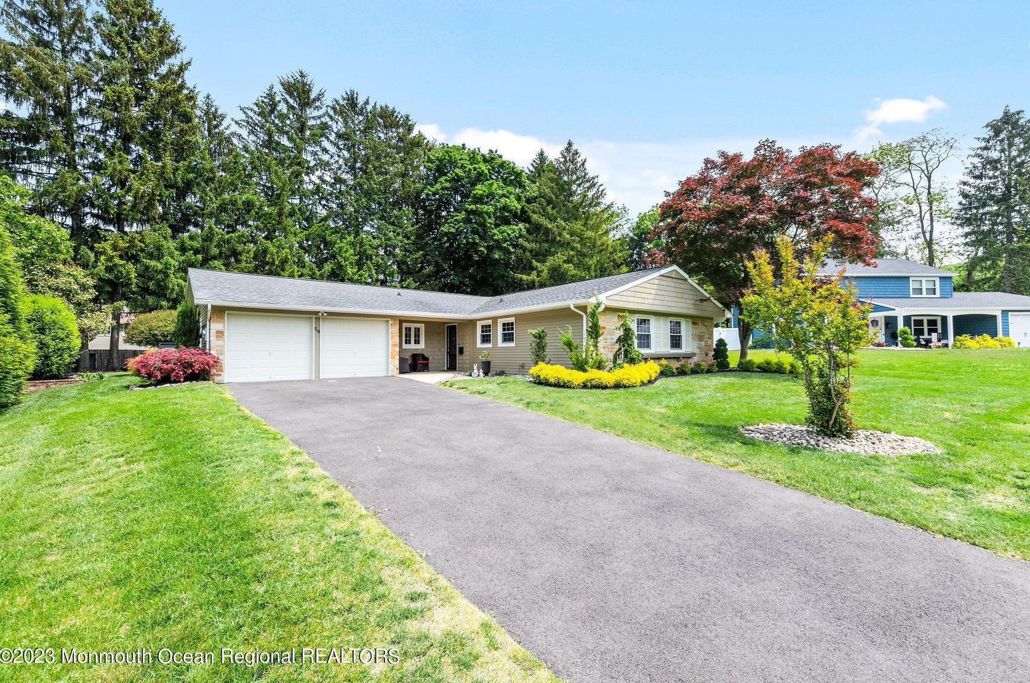 54 Jubilee Cir, Matawan, NJ 07747-1807