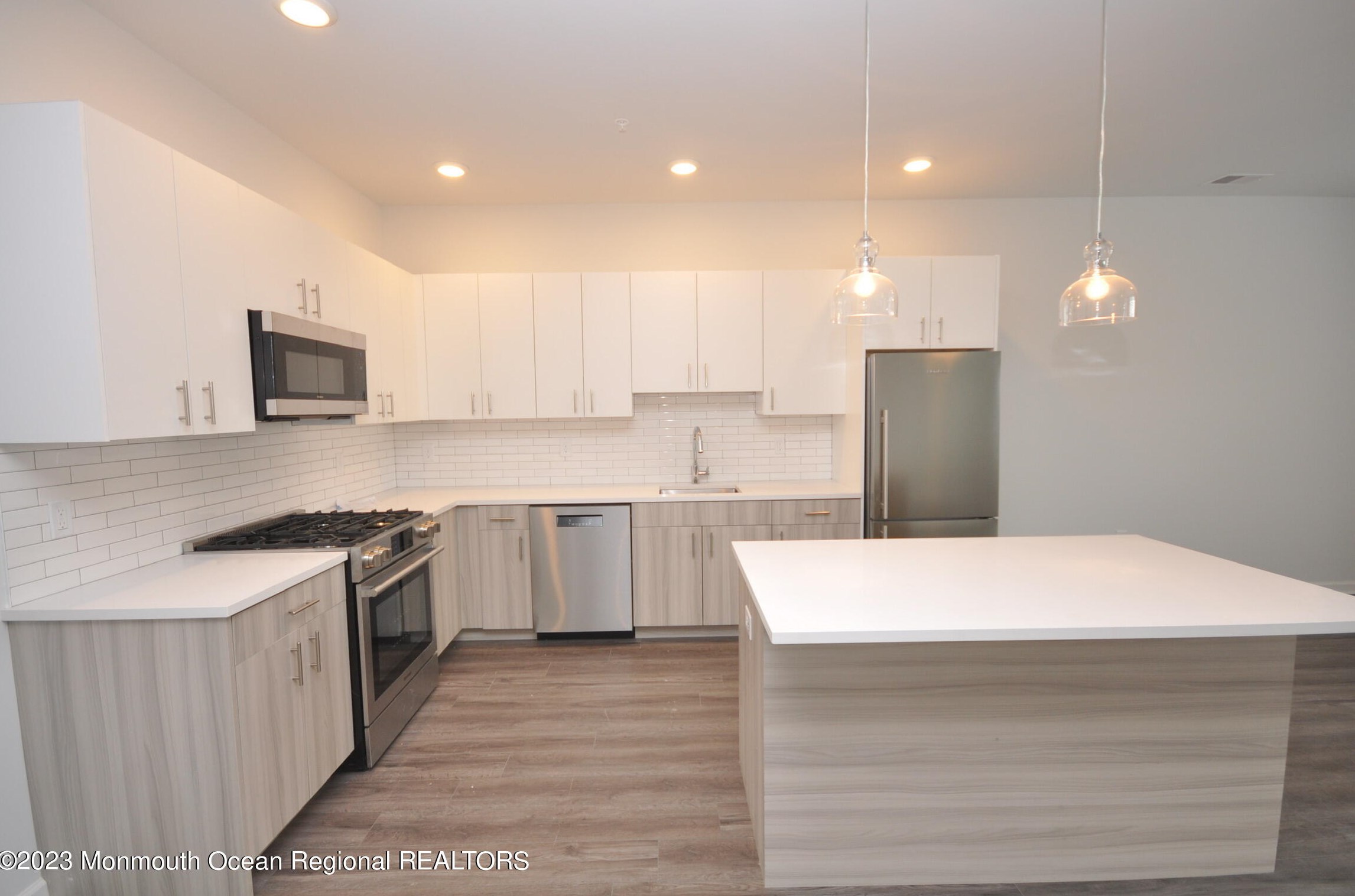 24 Mechanic St #404, Tinton Falls, NJ 07701