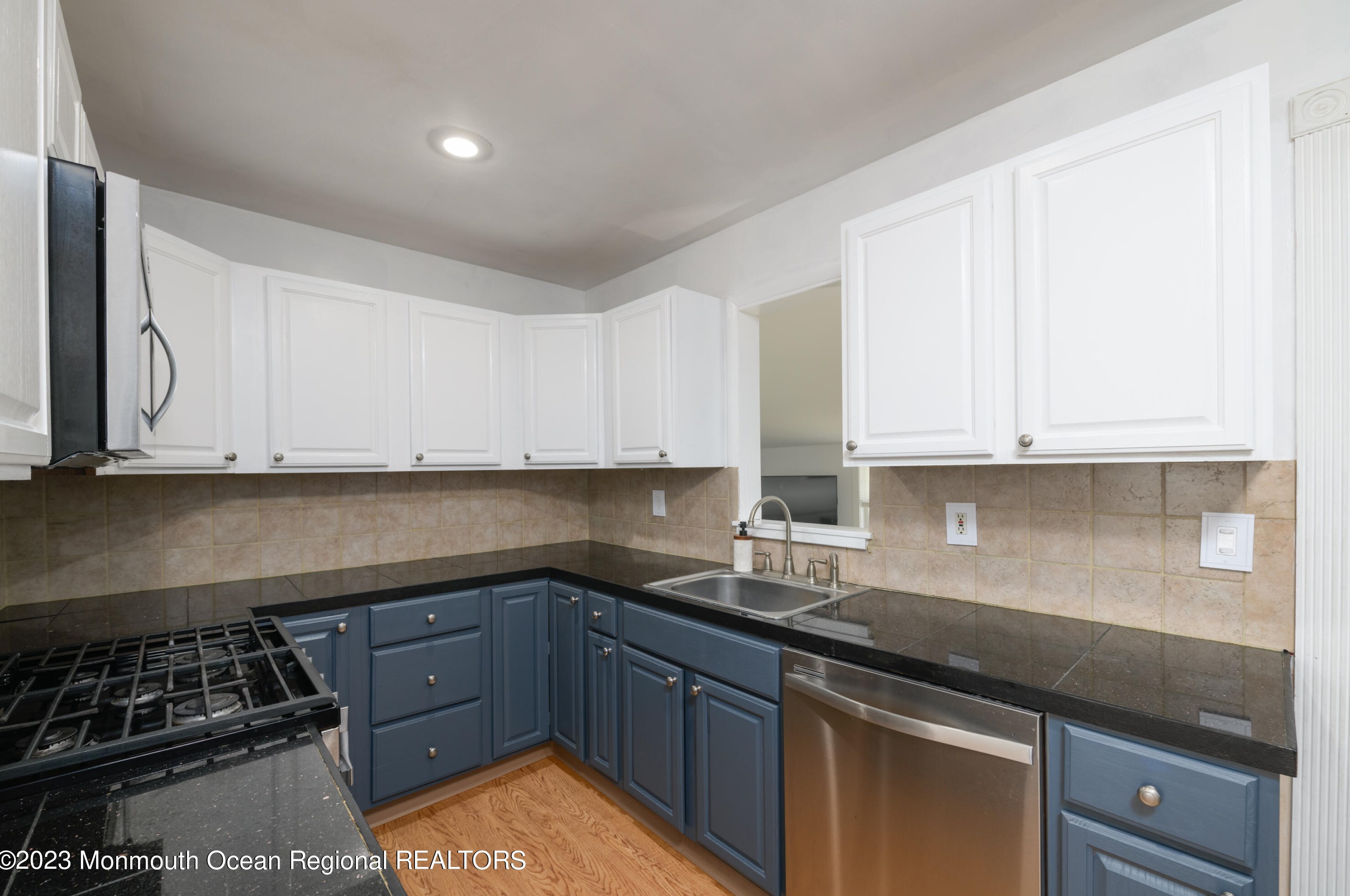 242 Sky Manor Blvd, Bricktown, NJ 08723