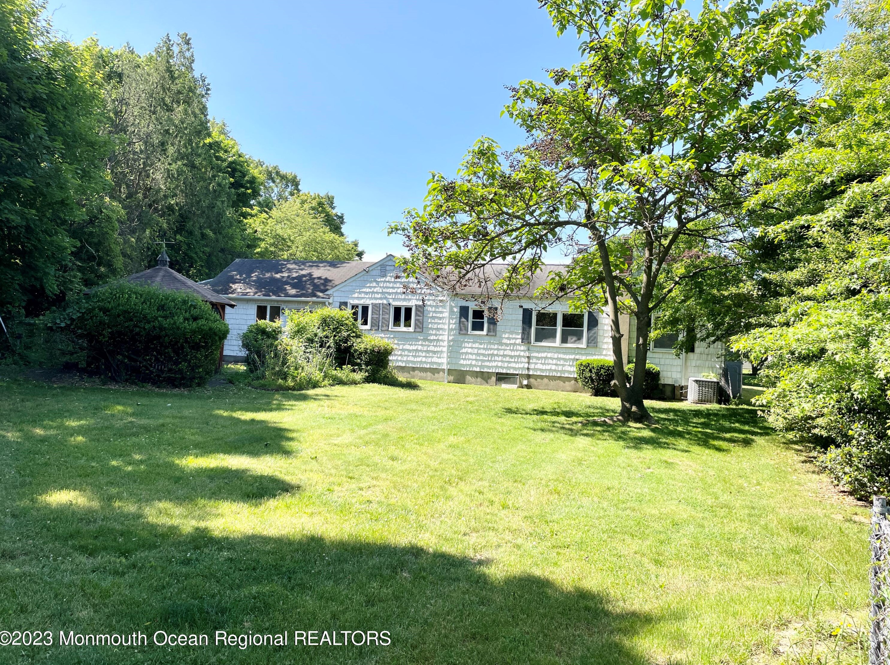 1 Marion Pl, West Long Branch, NJ 07764
