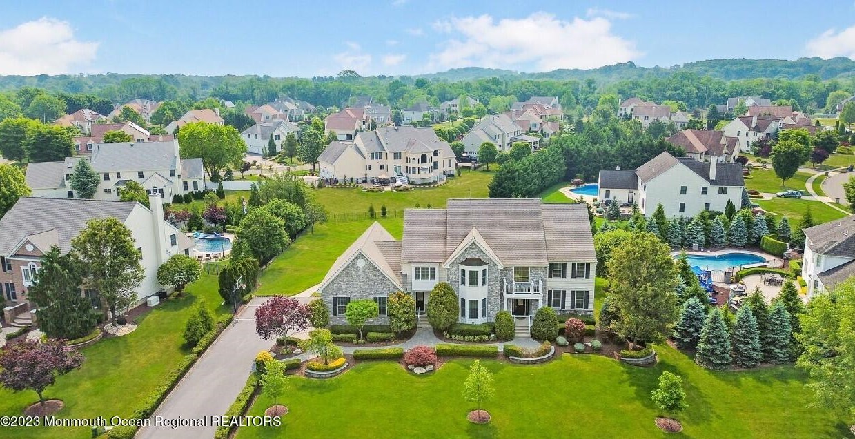 15 Great Bridge Rd, East Freehold, NJ 07728-5451