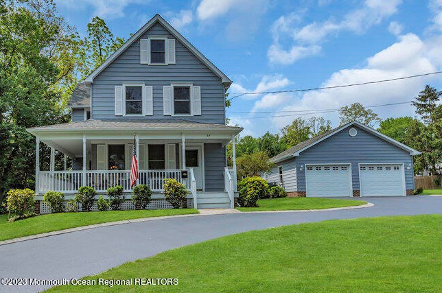37 Middletown Ave, Atlantic Highlands, NJ 07716