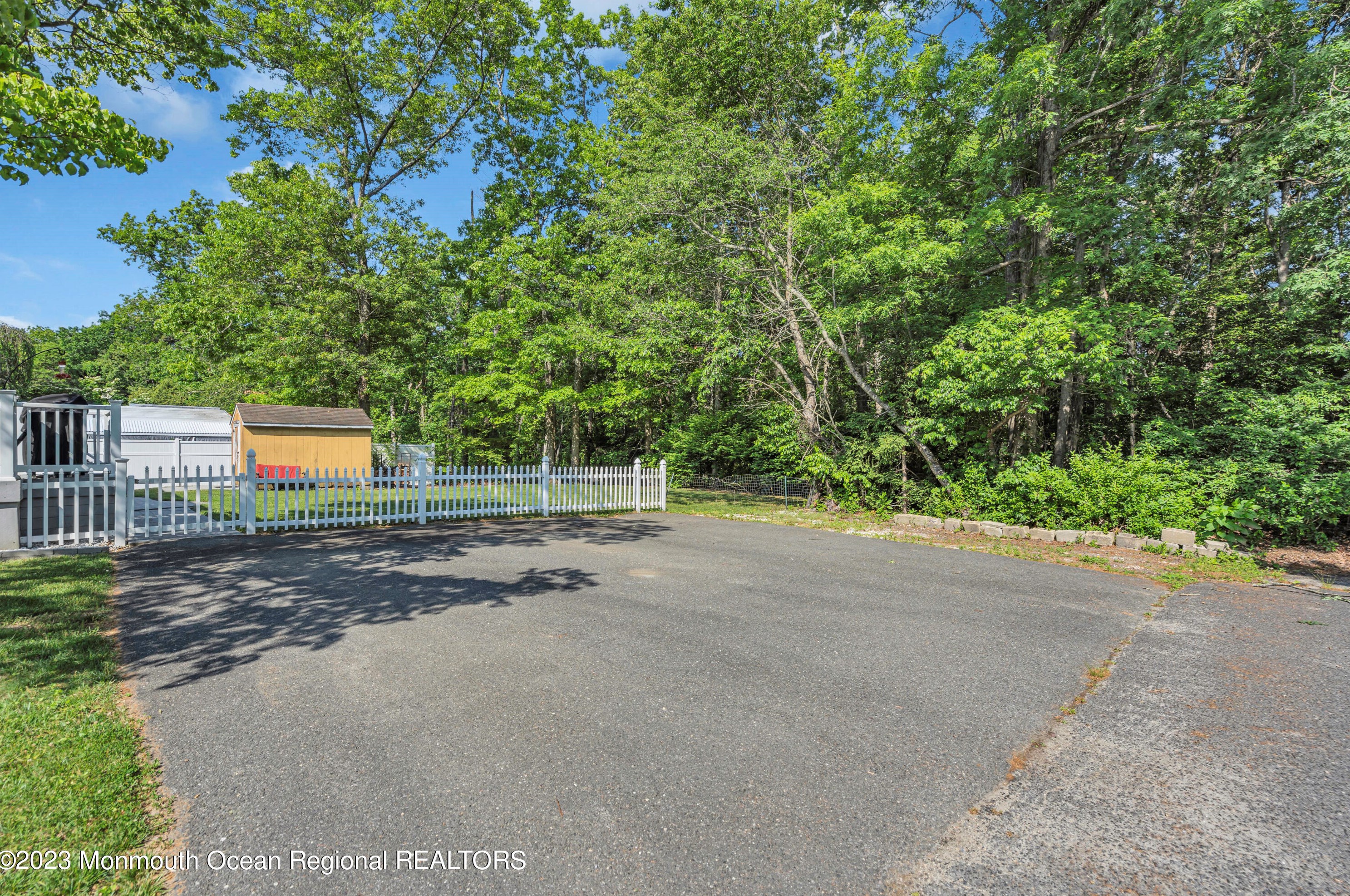 600 Forecastle Ave, Beachwood NJ 08722-2513 exterior