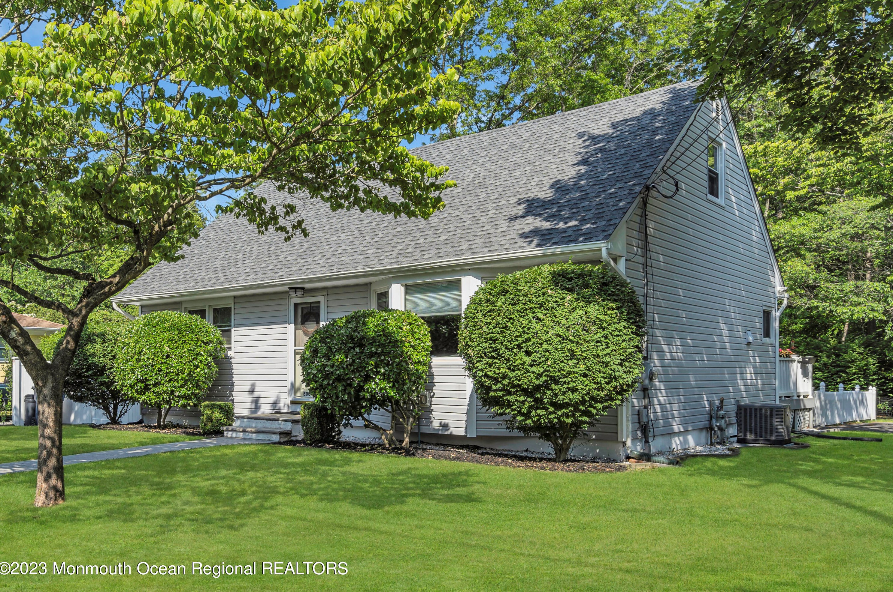 600 Forecastle Ave, Beachwood, NJ 08722-2514