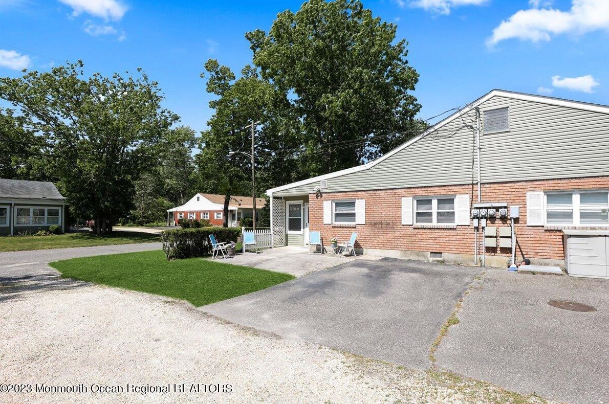 10 Cypress St, Toms River, NJ 08757-2228