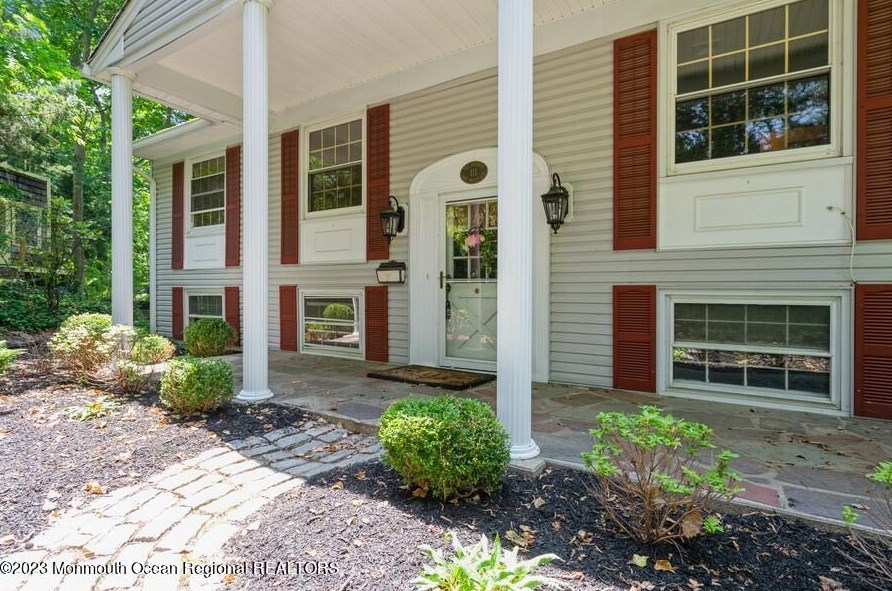 111 E Mt Ave, Atlantic Highlands, NJ 07716