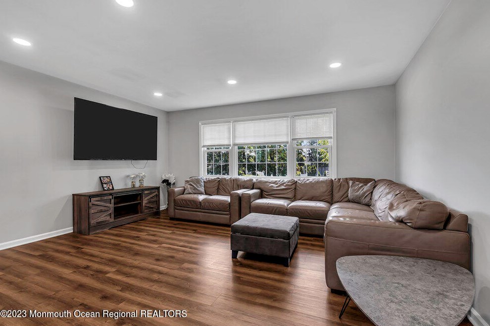 20 Monroe St, Keyport NJ  07735-1461 exterior