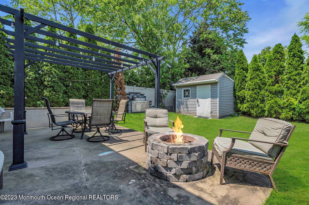 20 Monroe St, Keyport NJ  07735-1461 exterior