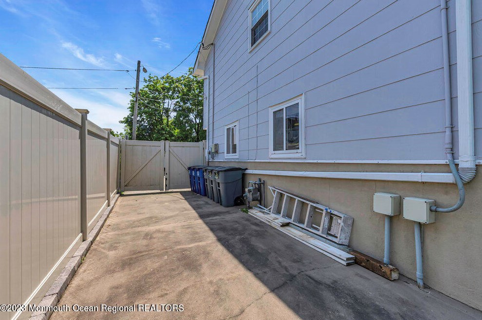 20 Monroe St, Keyport NJ  07735-1461 exterior