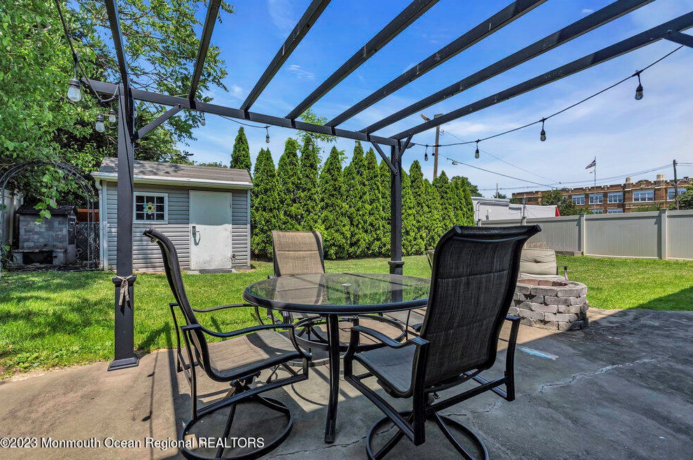 20 Monroe St, Keyport NJ  07735-1461 exterior