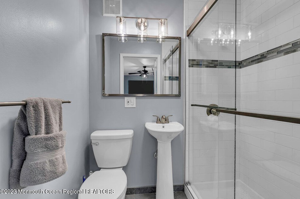 20 Monroe St, Keyport NJ  07735-1461 exterior