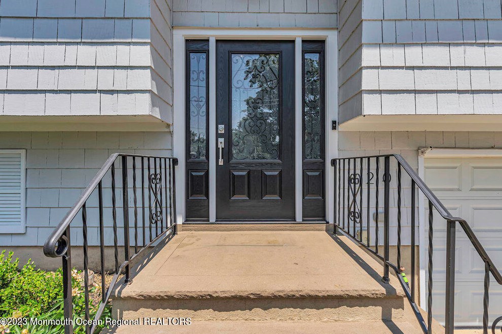 20 Monroe St, Keyport, NJ 07735