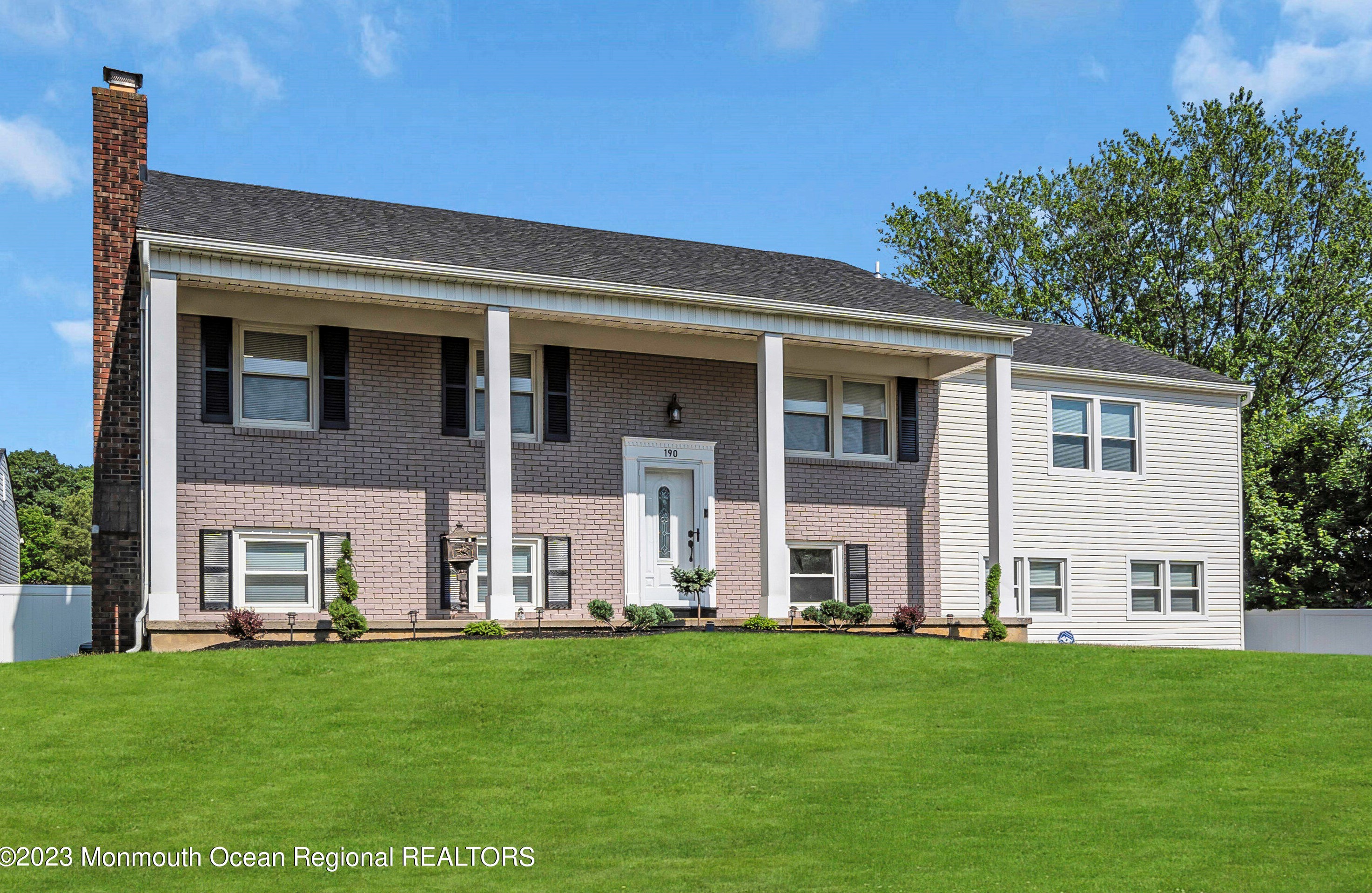 190 Ticonderoga Blvd, East Freehold, NJ 07728