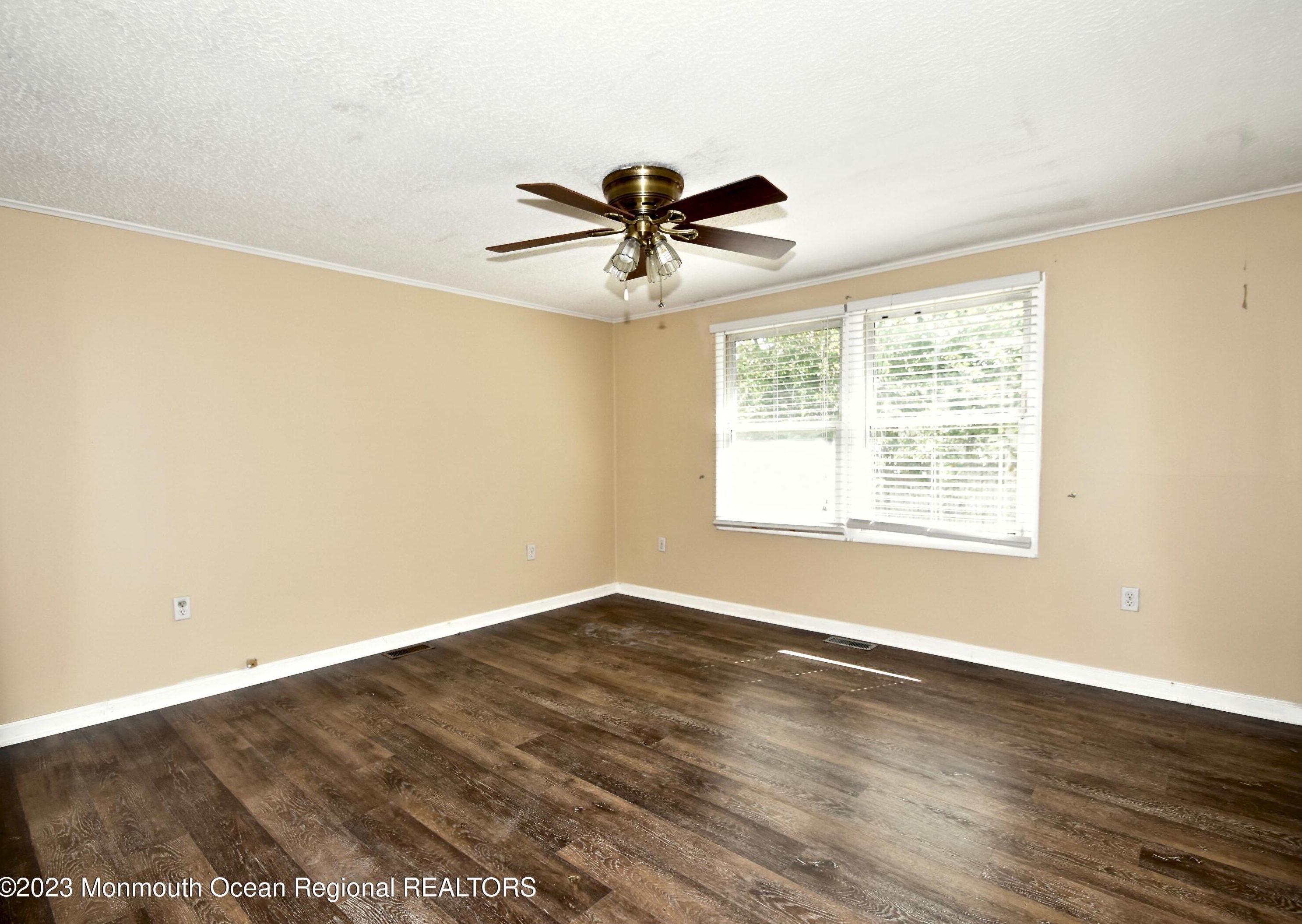 1212 Middlesex St, Toms River NJ 08757-1816 exterior