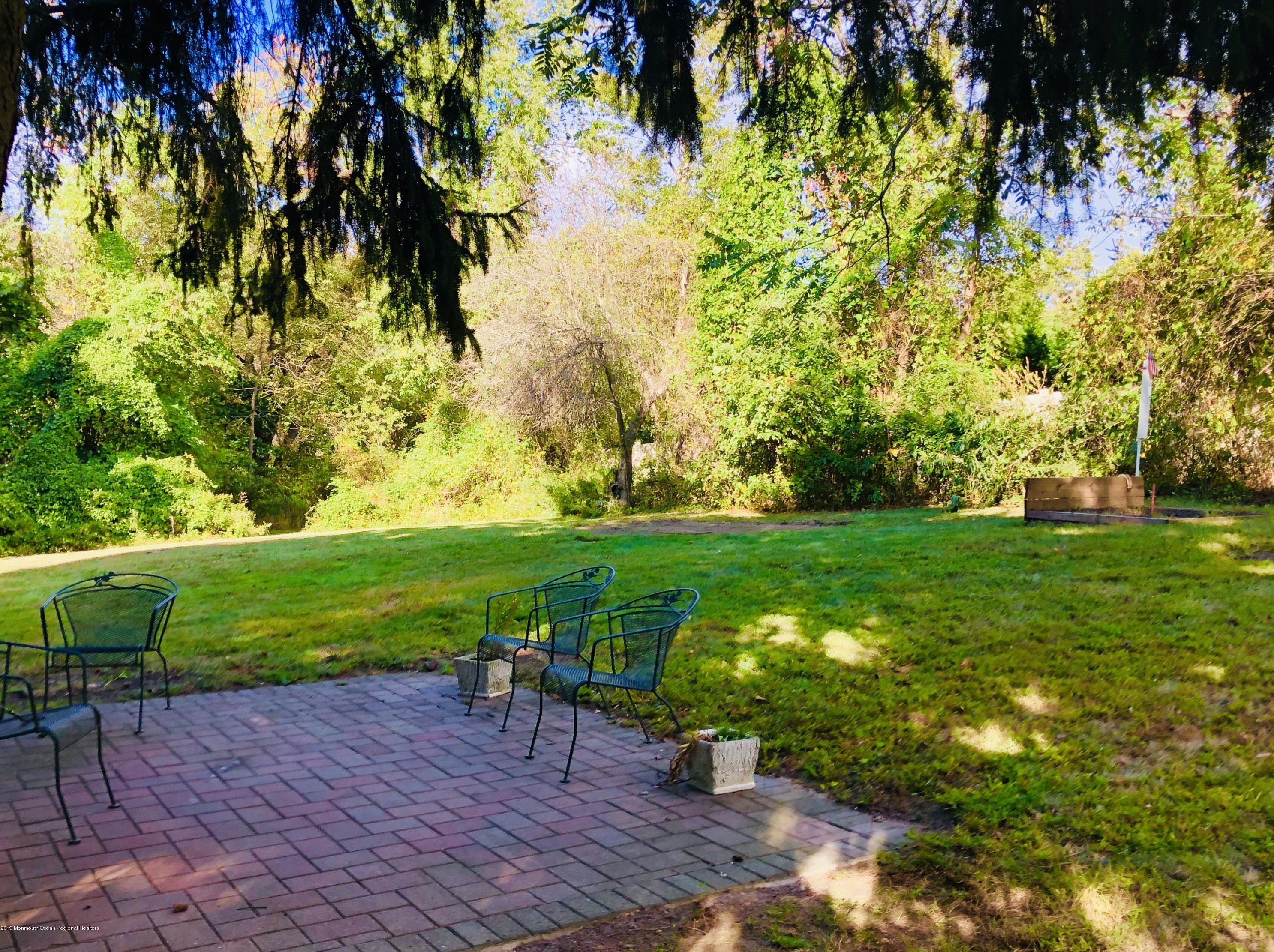 108 Green Grove Rd, Tinton Falls, NJ 07712