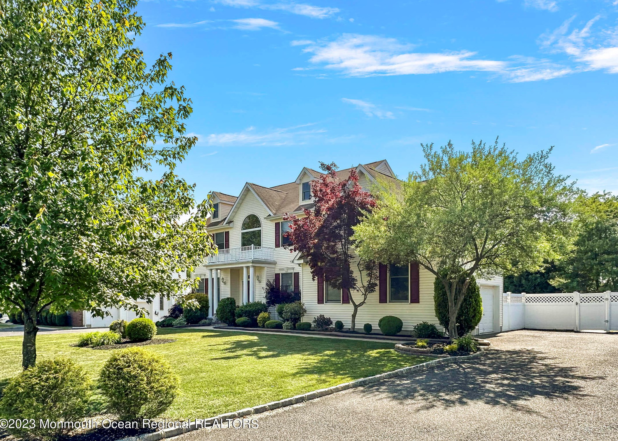 1116 Indian Hill Rd, Toms River, NJ 08753-2911