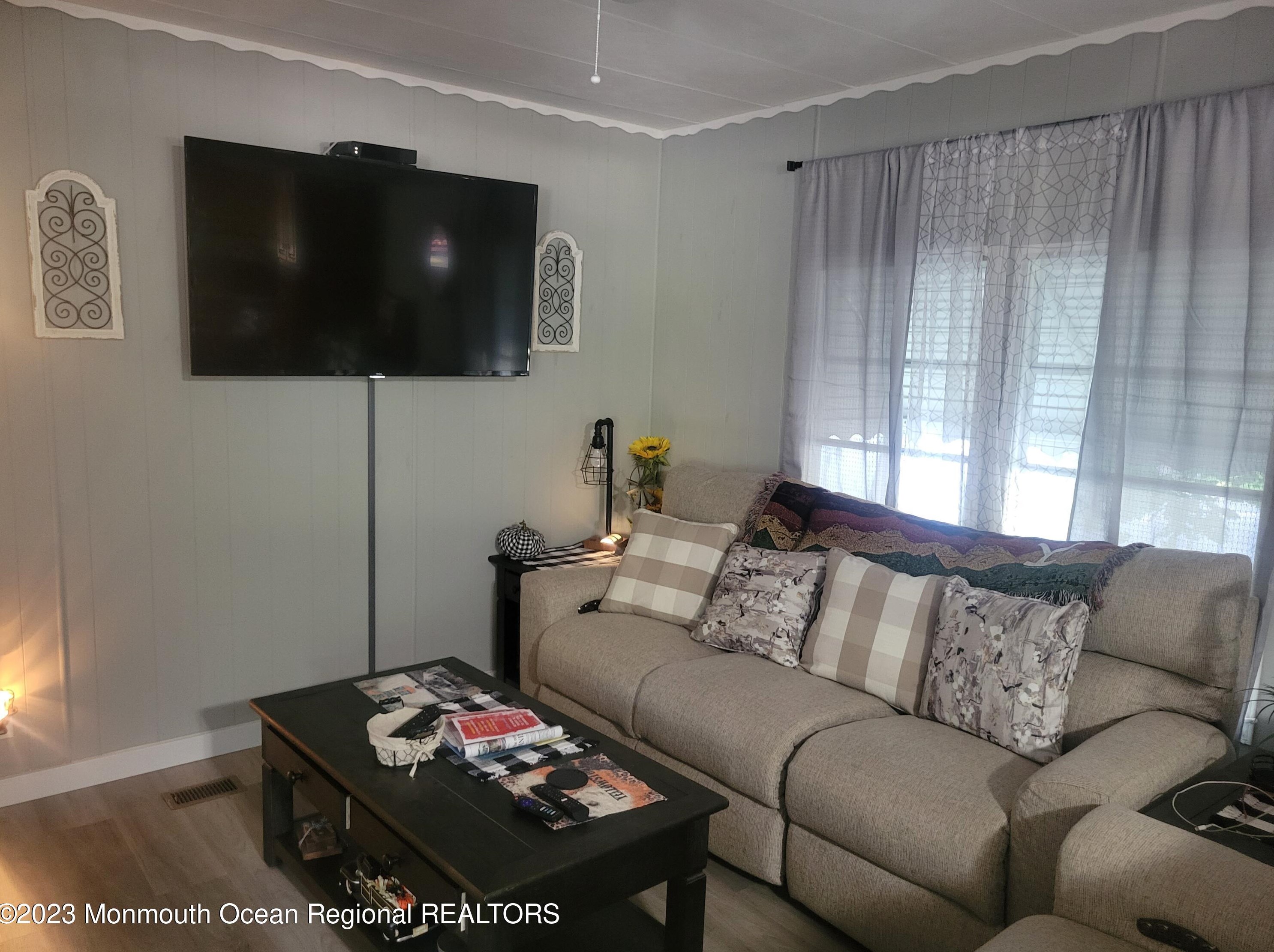 61 Antonia Dr, Jackson Twp, NJ 08527