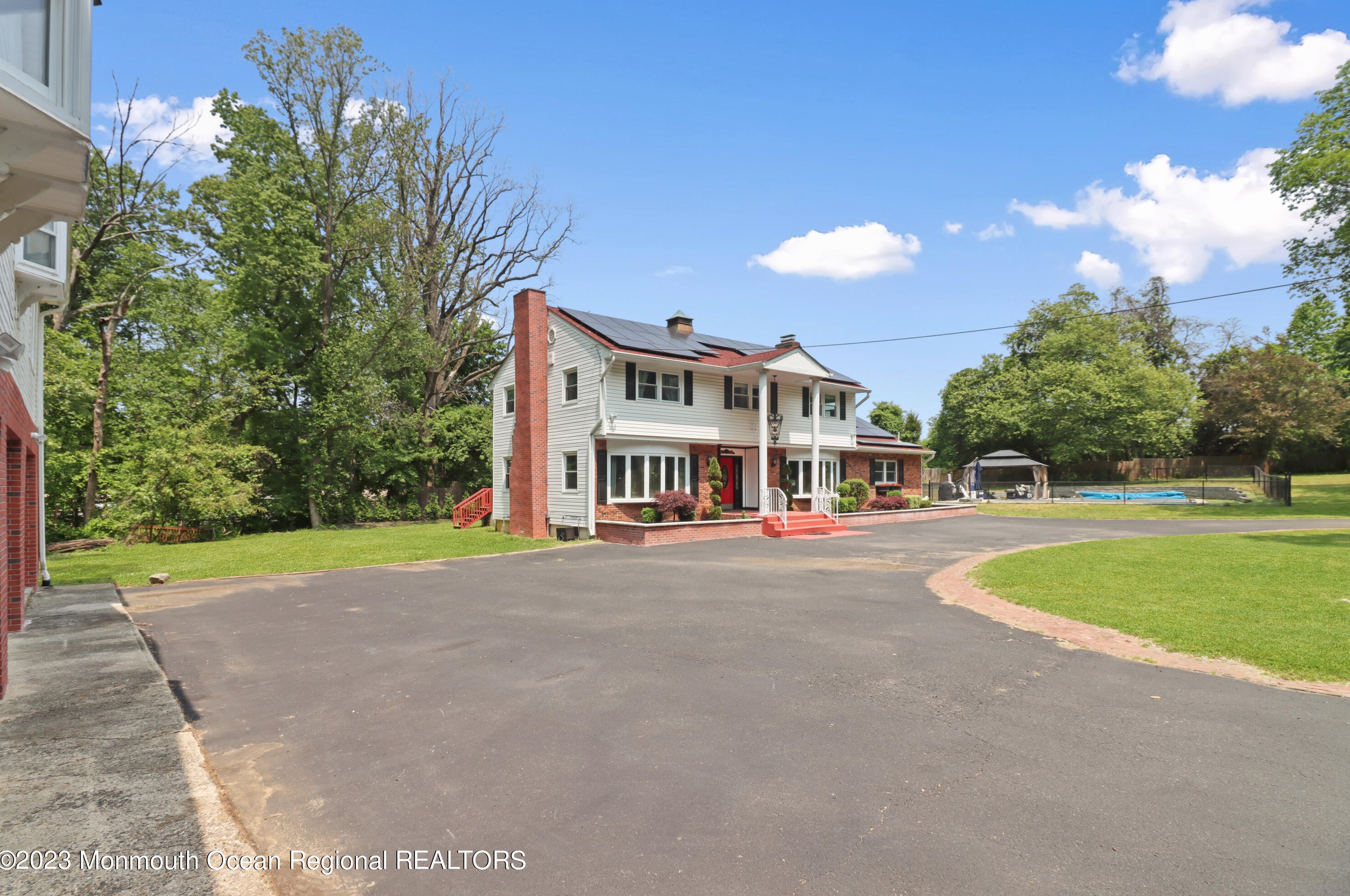 203 Woodland Dr, Lincroft, NJ 07738