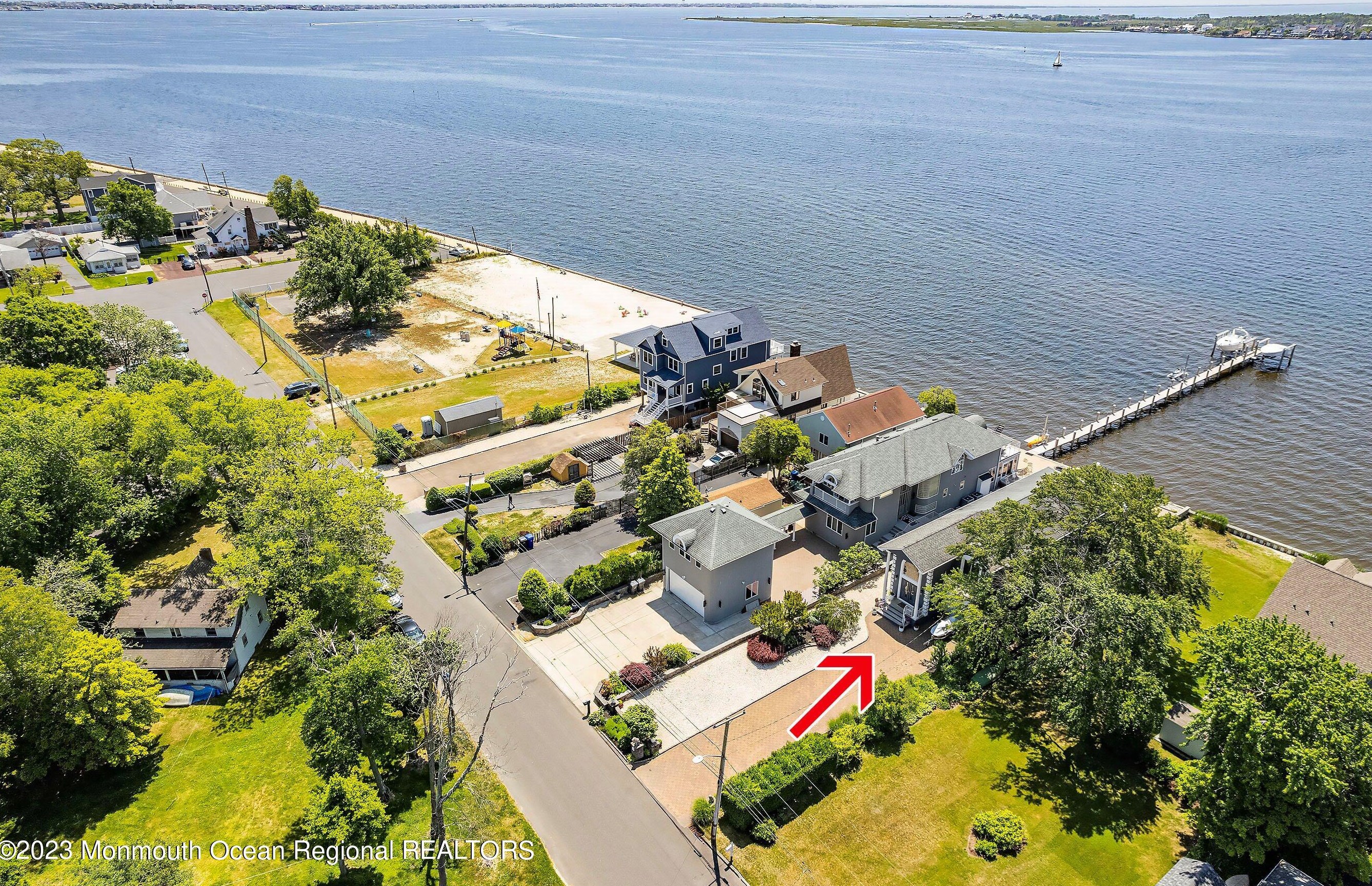 820 Mckinley Ave, Toms River, NJ 08753-7226