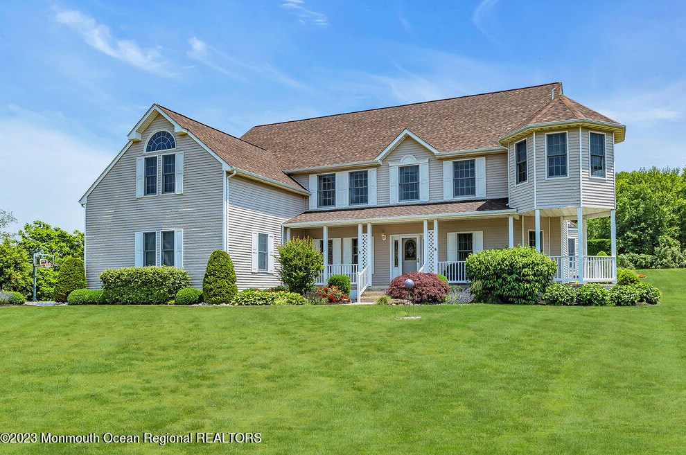 26 Battleground Rd, Millstone Township, NJ 08535-1023