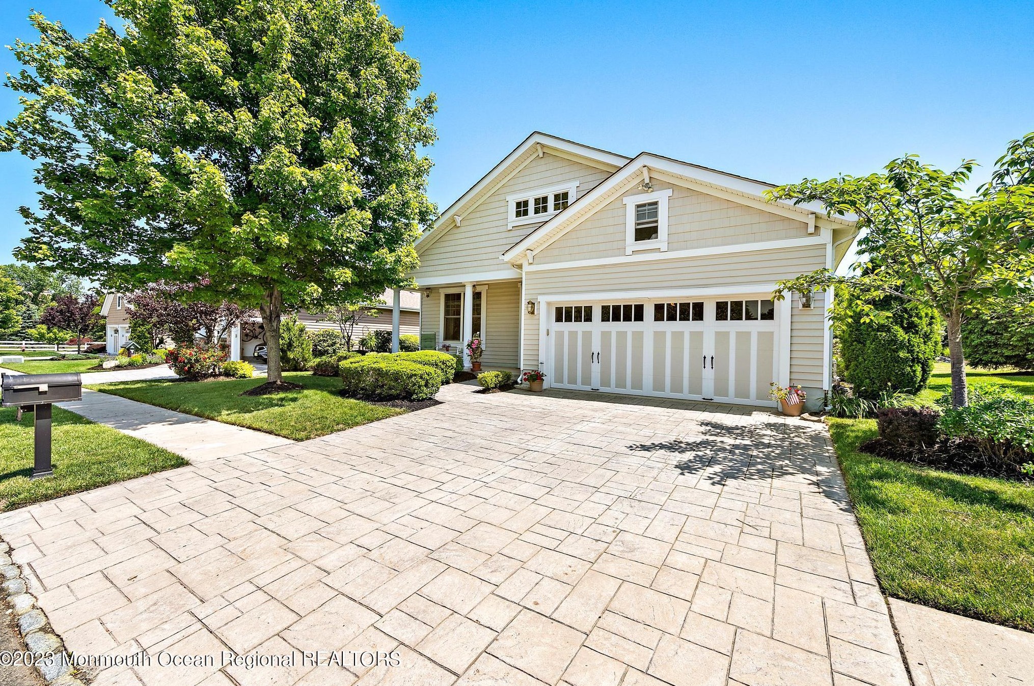 36 Iselin Ln, Oceanport, NJ 07757-1191