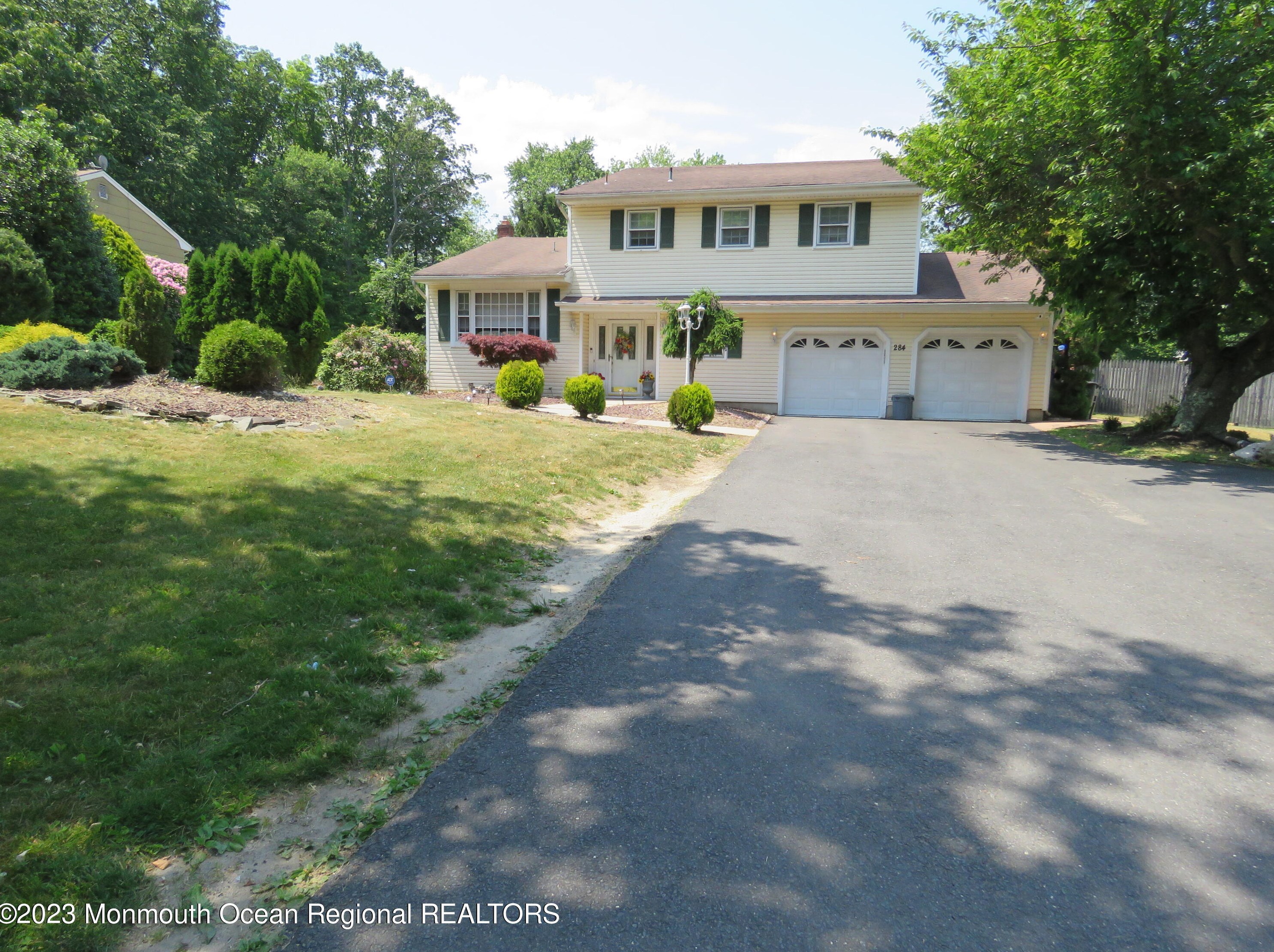 284 Union Hill Rd, Millstone Township, NJ 07726-1863