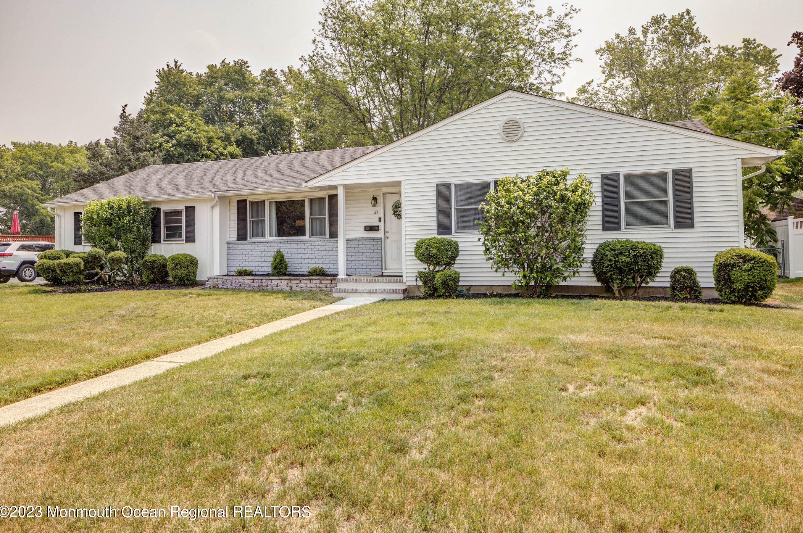 21 Lexington Rd, Wall Township, NJ 07731-2125