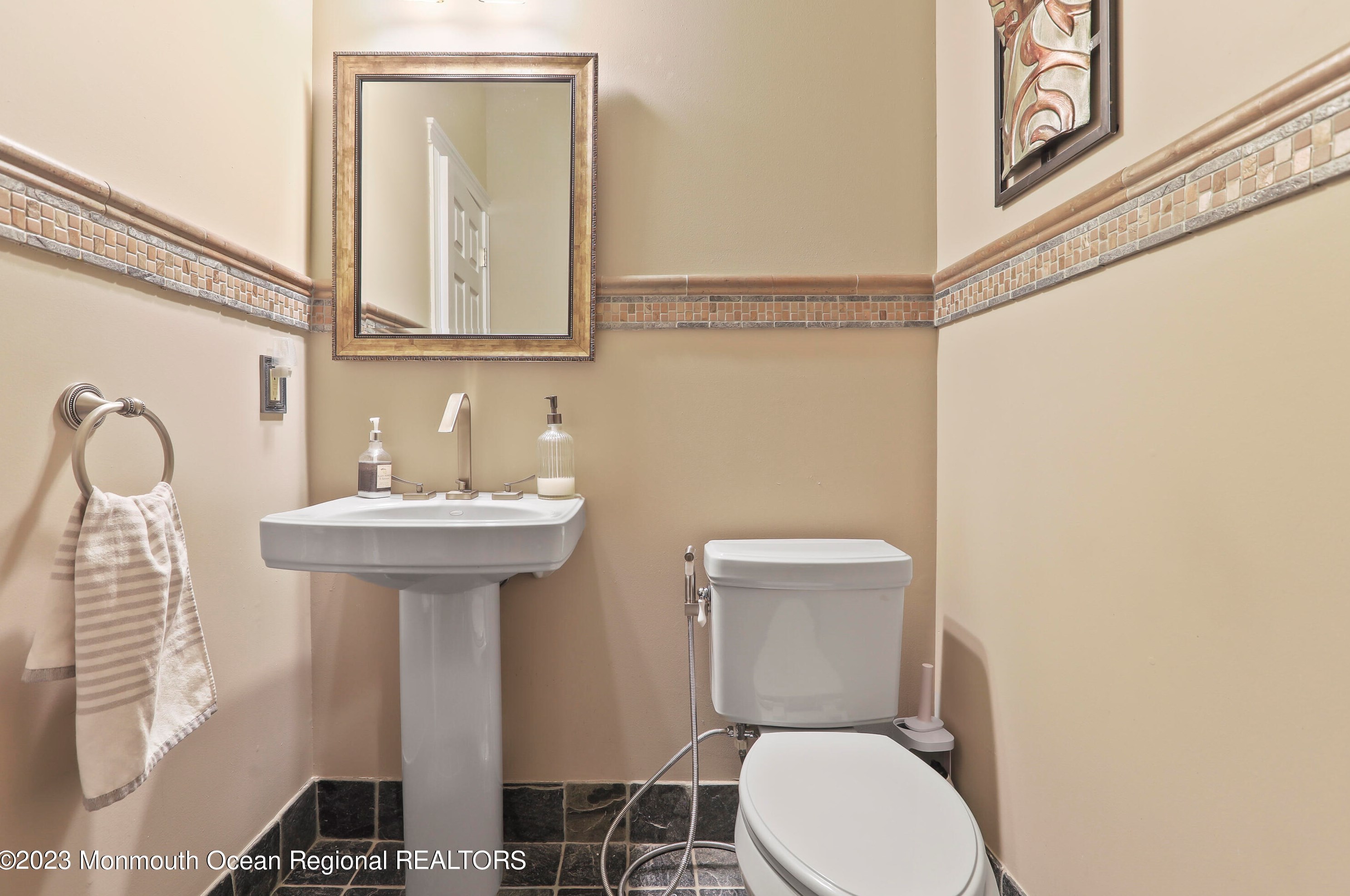 1409 Birmingham Ave, Toms River NJ 08757-1440 exterior