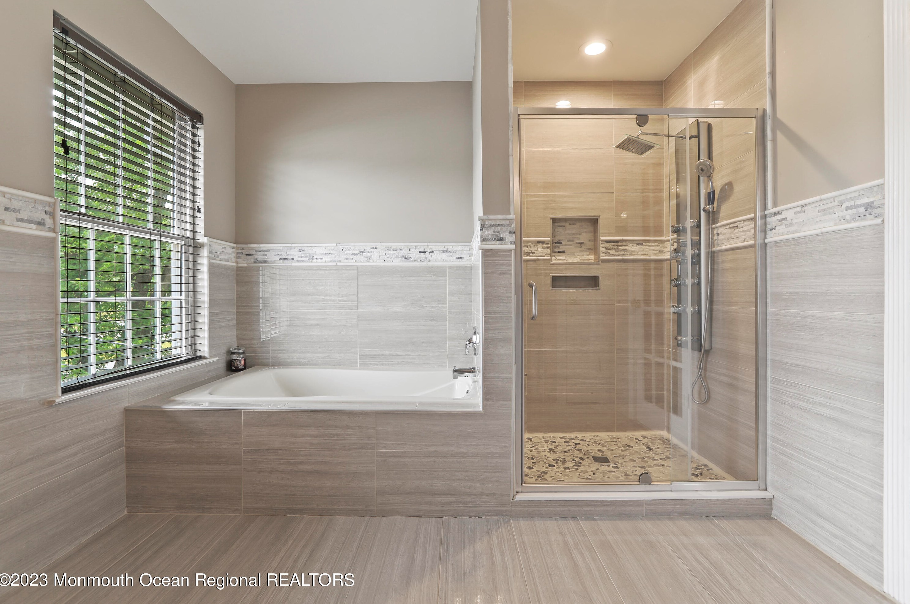 1409 Birmingham Ave, Toms River NJ 08757-1440 exterior