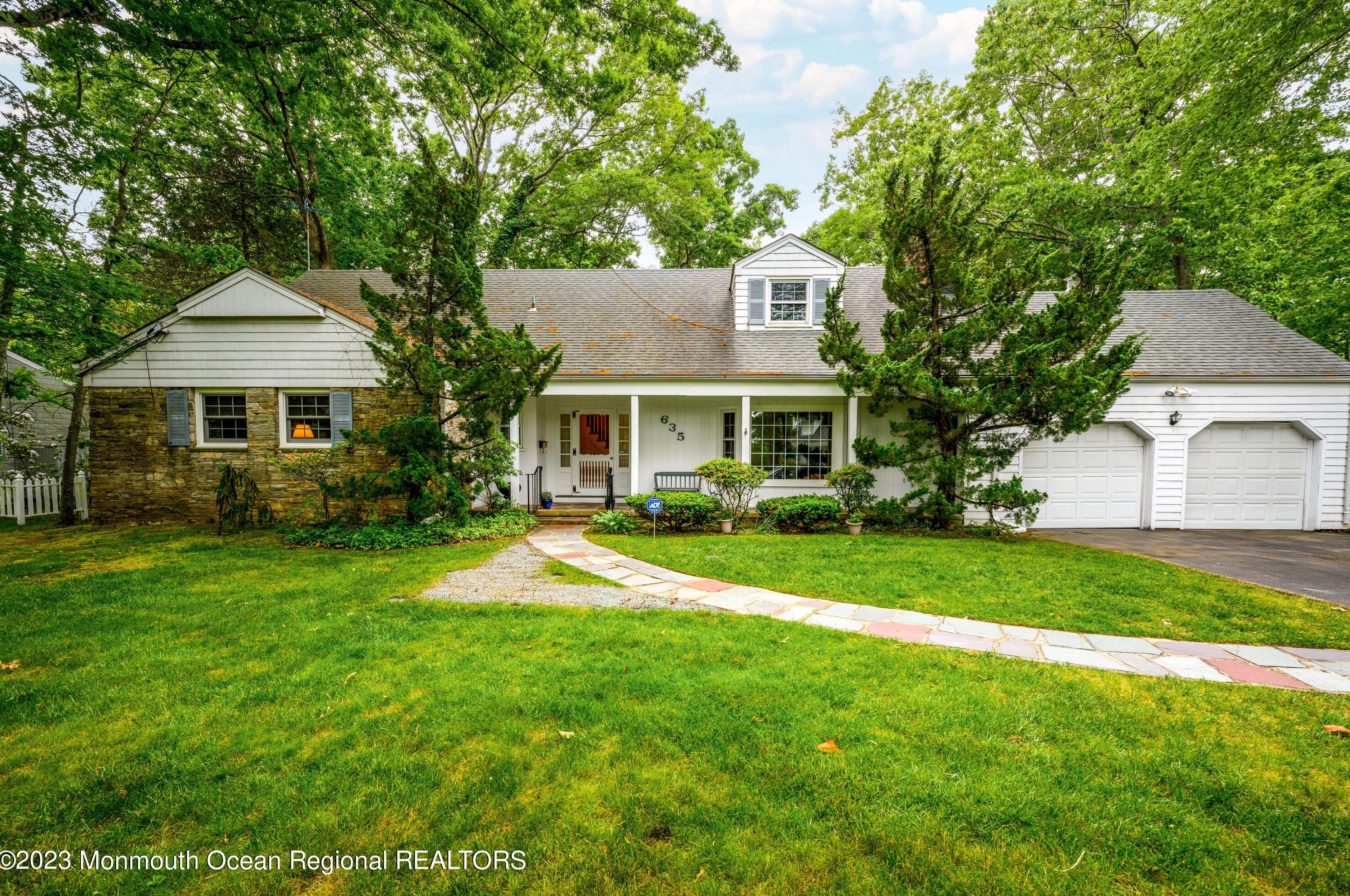 635 Oceanview Rd, Brielle, NJ 08730