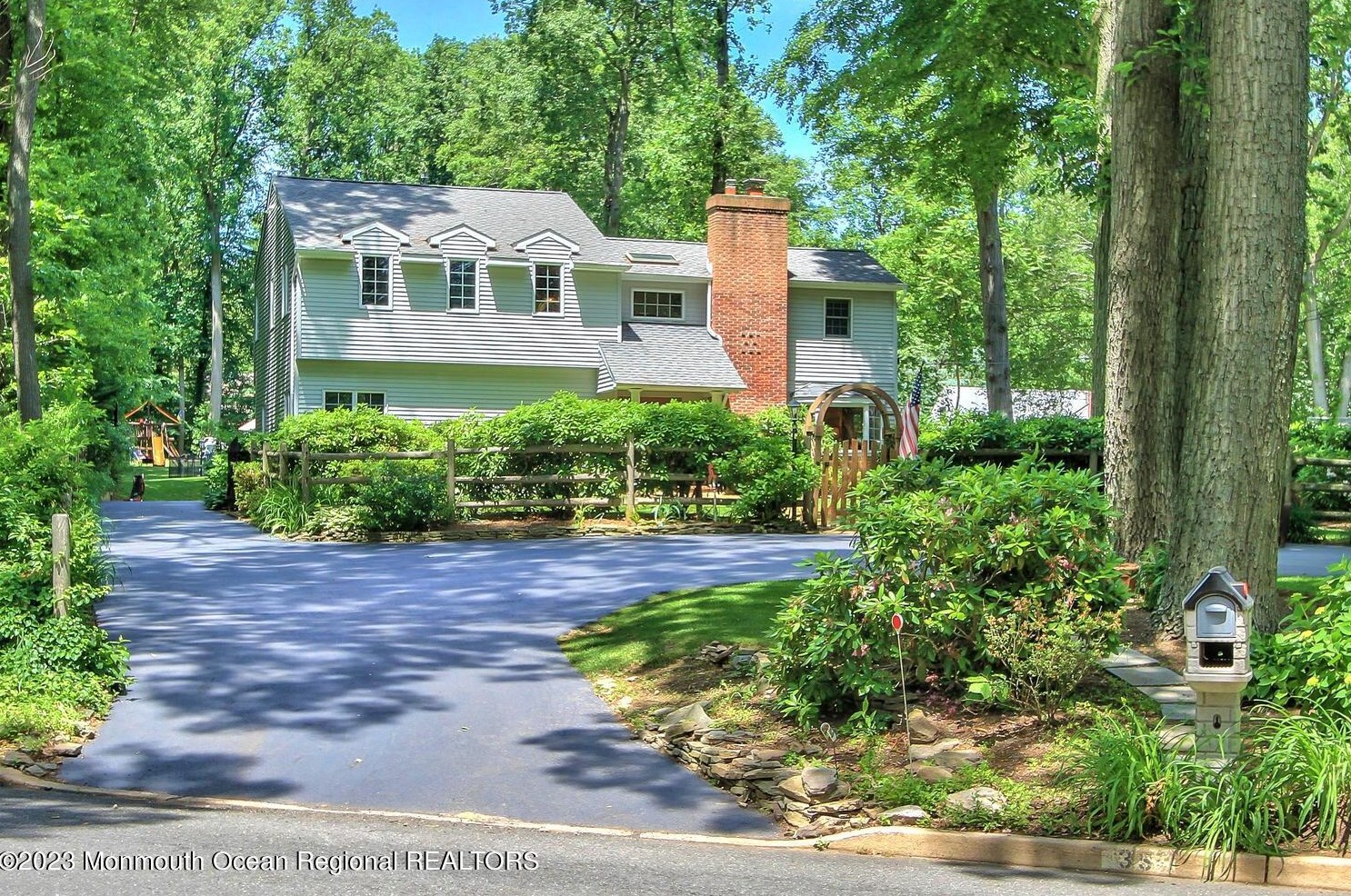 35 Bamm Hollow Rd, Middletown, NJ 07748