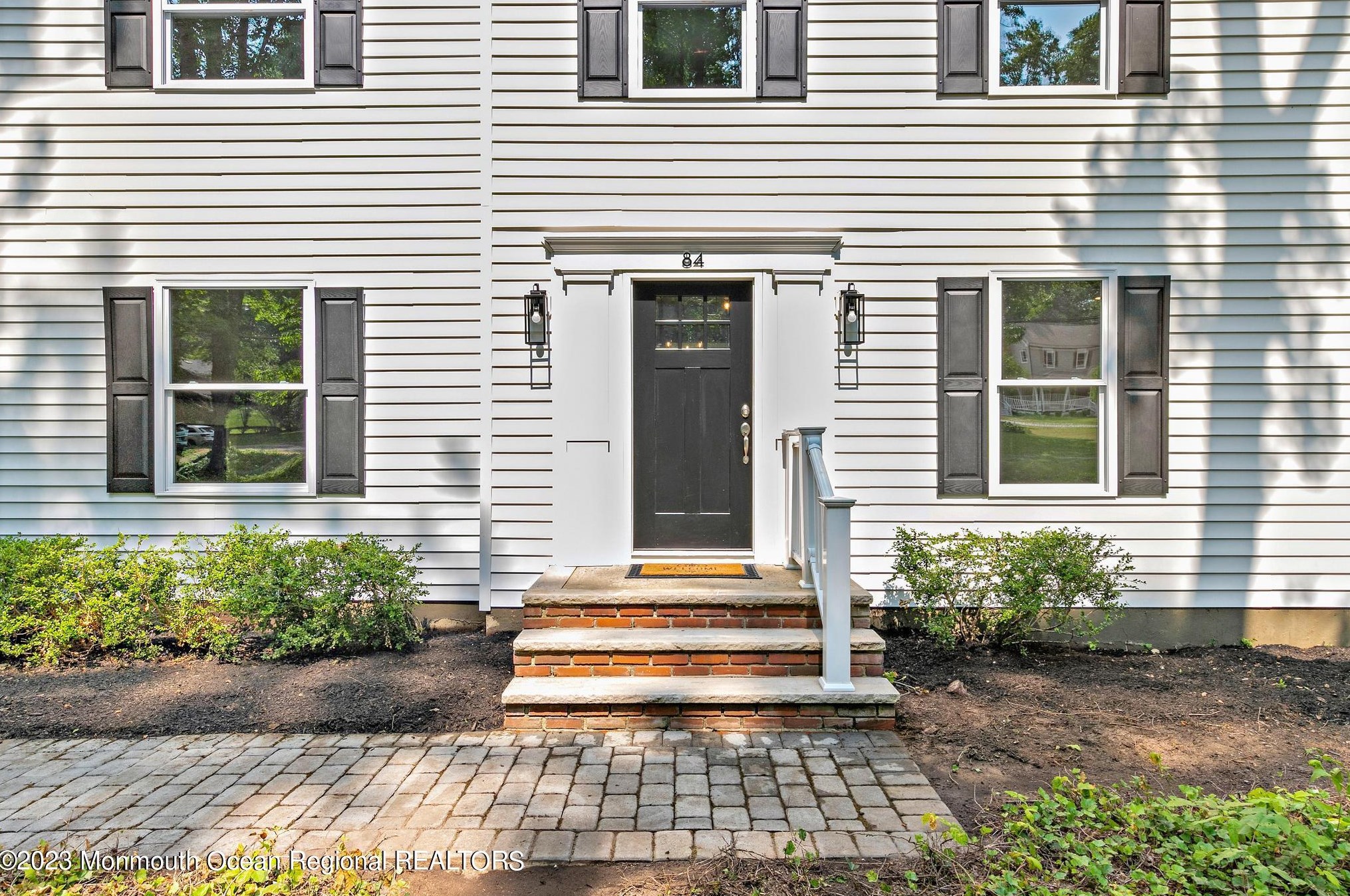 84 Galloping Hill Rd, Vanderburg, NJ 07722