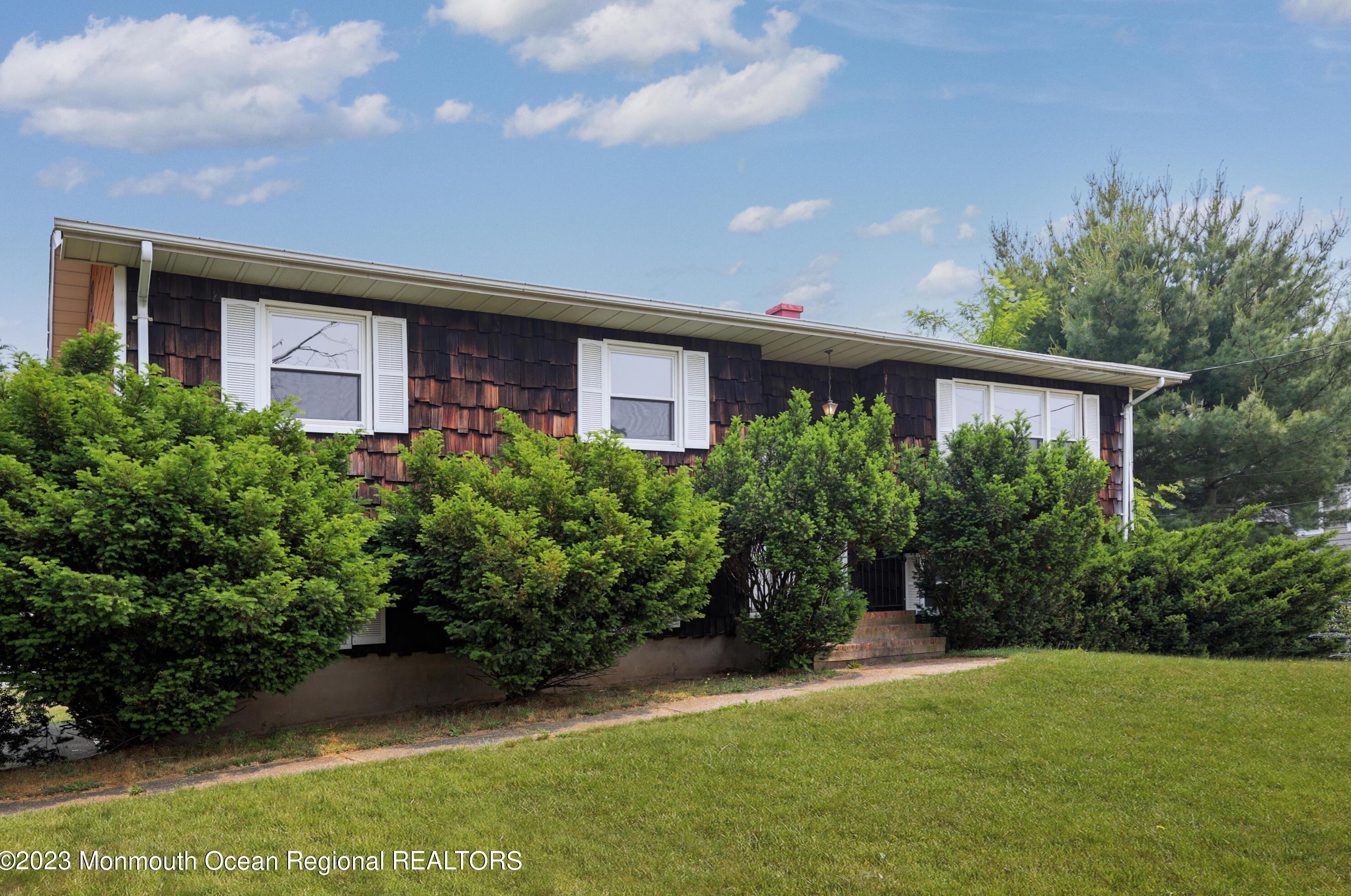 1299 Wedgewood Rd, Wall Township, NJ 07762-2513