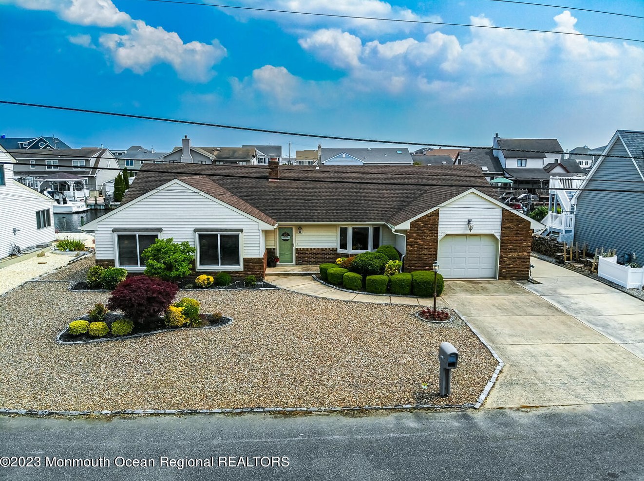 828 Wave Dr, Lacey, NJ 08731
