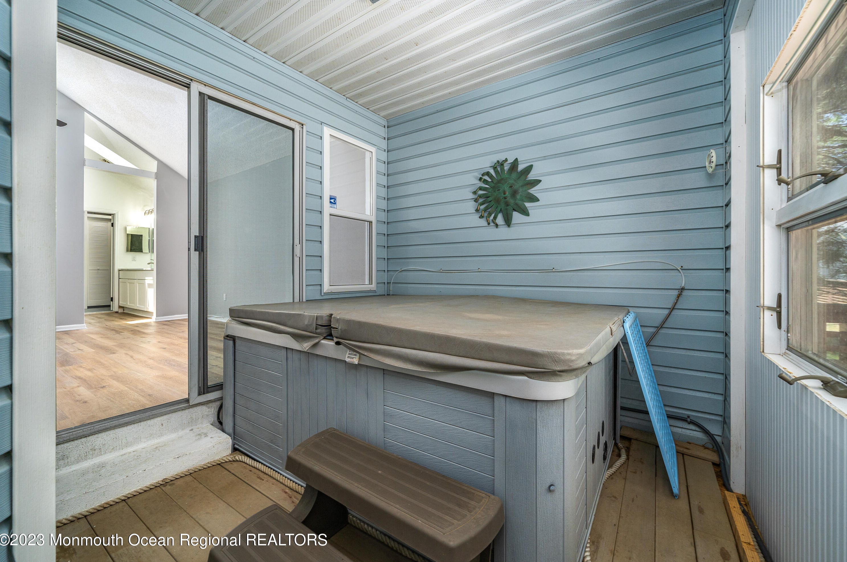 103 Longwood Dr, Cedar Bonnet Island, NJ 08050