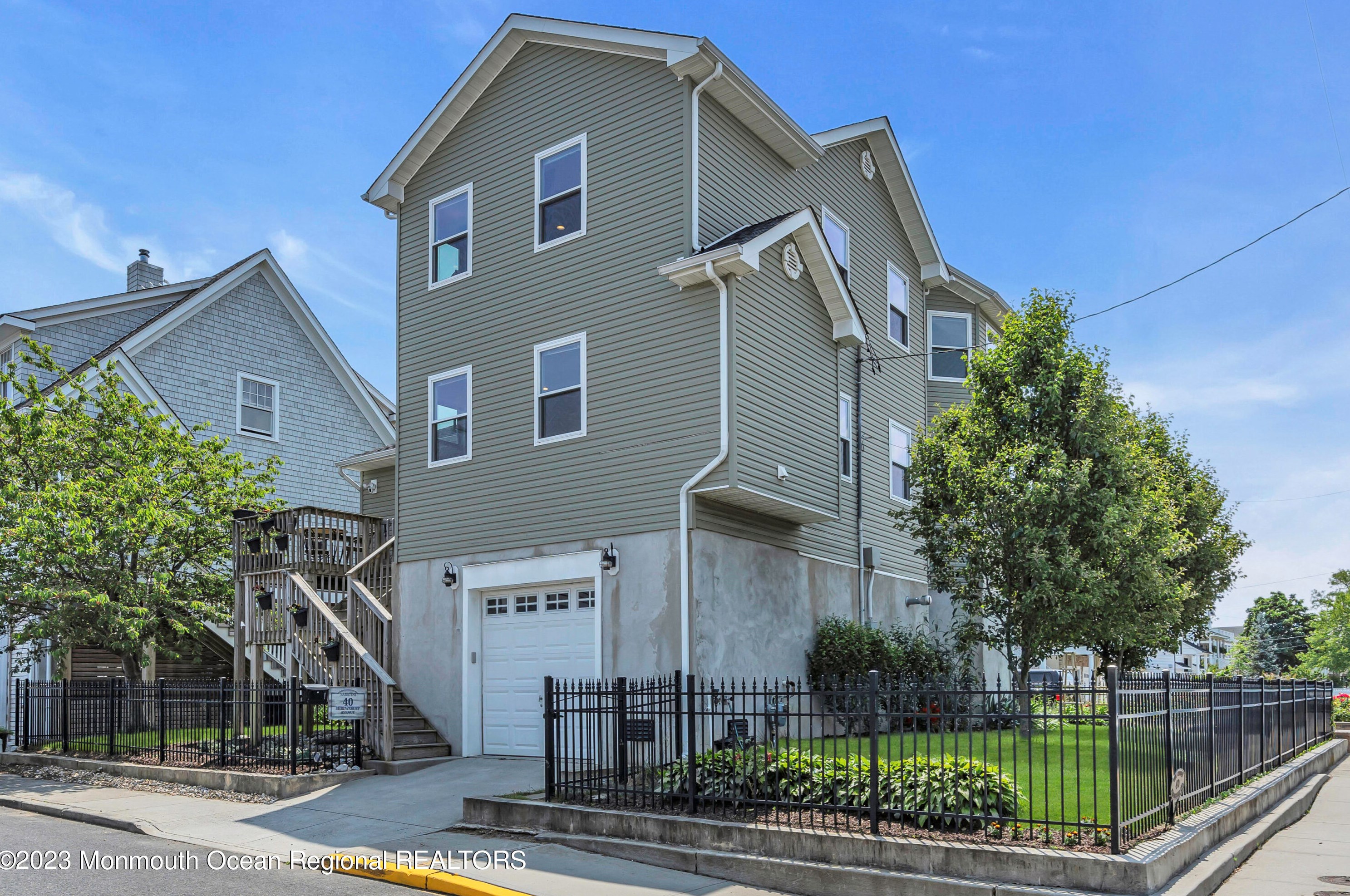 40 Shrewsbury Ave, Monmouth Hills, NJ 07732