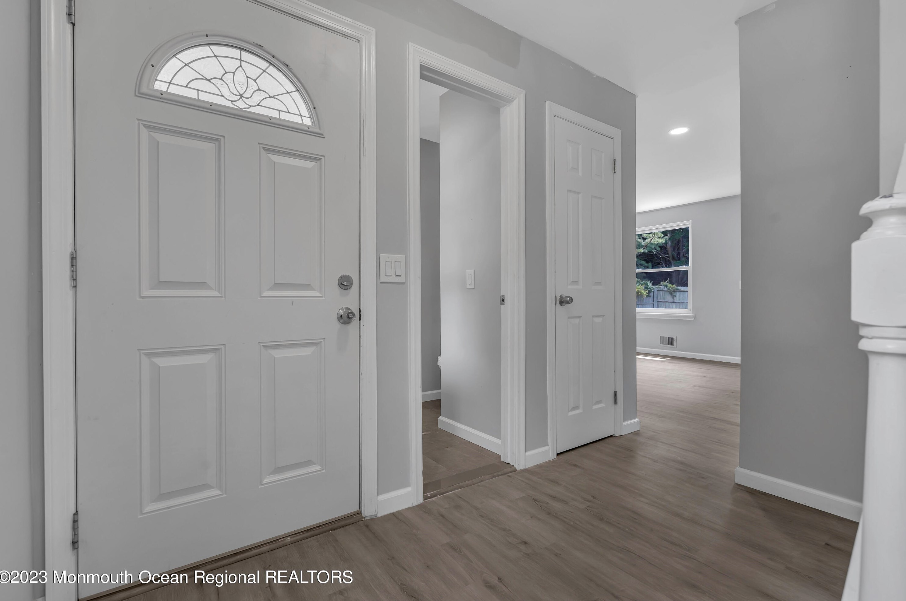 107 Lavenham Ct, Toms River NJ  08755-3242 exterior