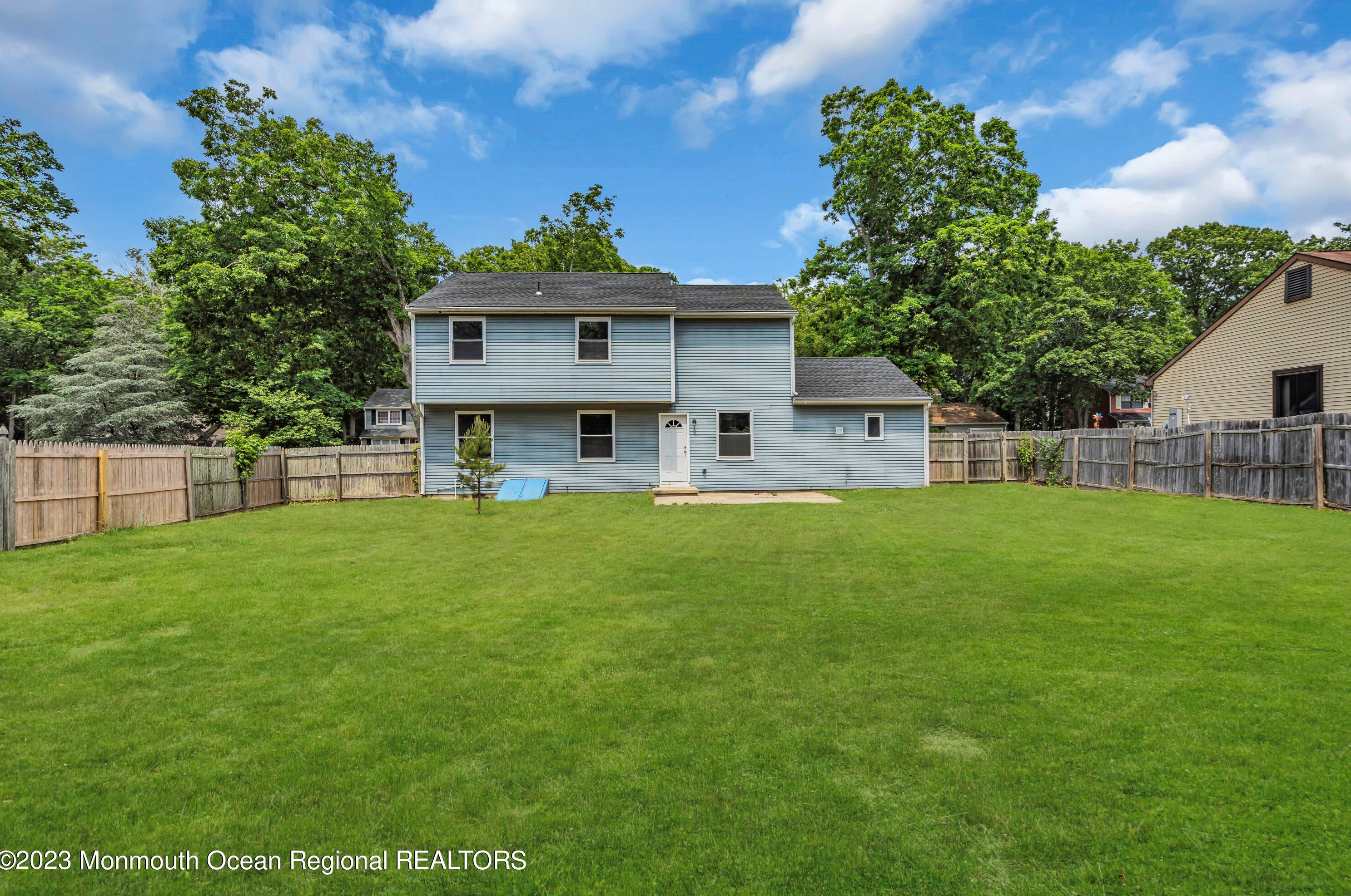 107 Lavenham Ct, Toms River NJ  08755-3242 exterior