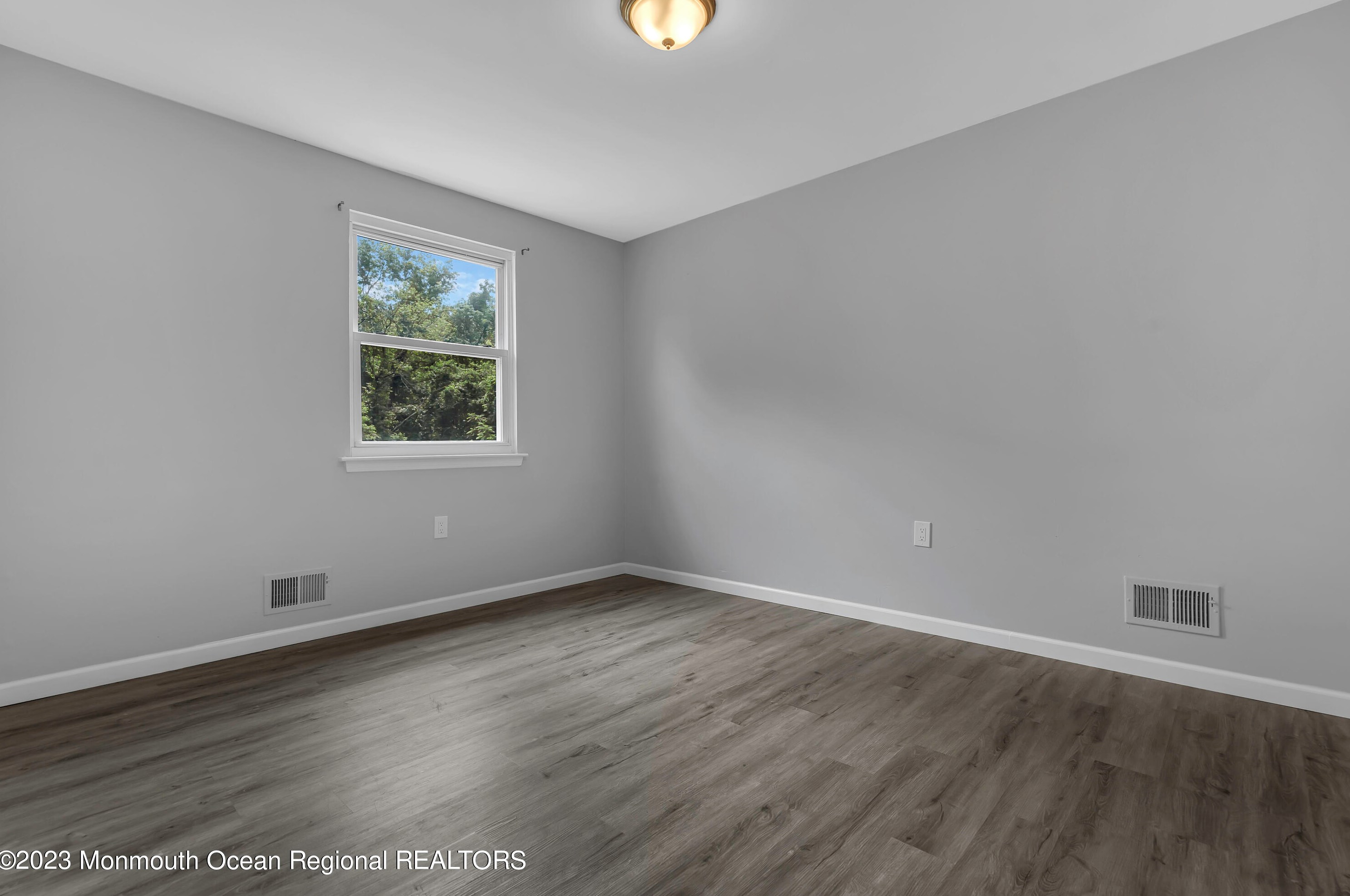 107 Lavenham Ct, Toms River NJ  08755-3242 exterior