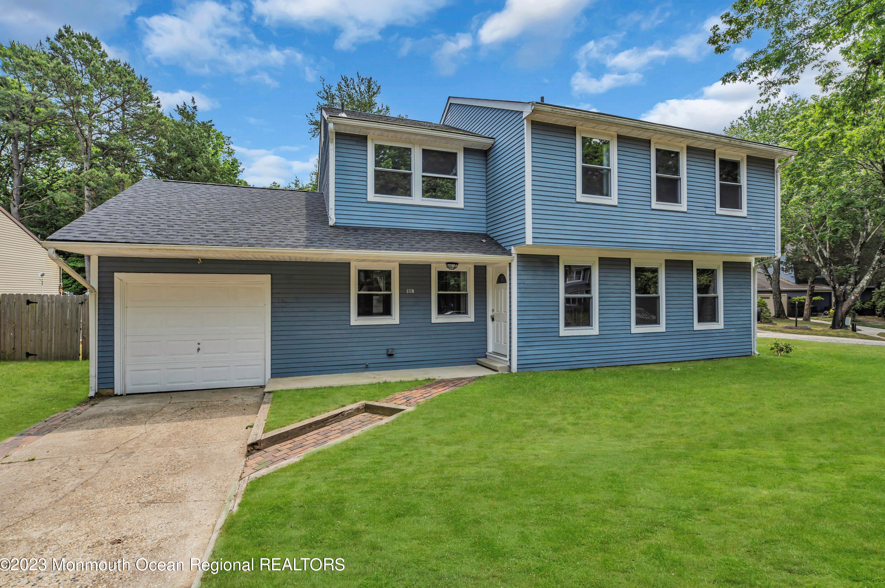 107 Lavenham Ct, Toms River NJ  08755-3242 exterior