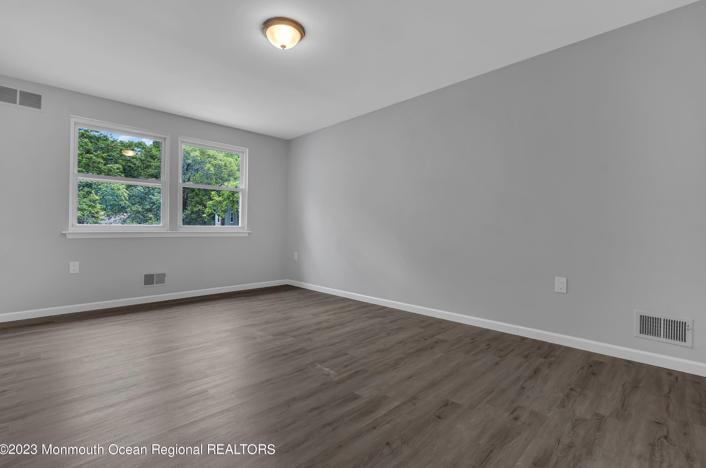 107 Lavenham Ct, Toms River NJ  08755-3242 exterior