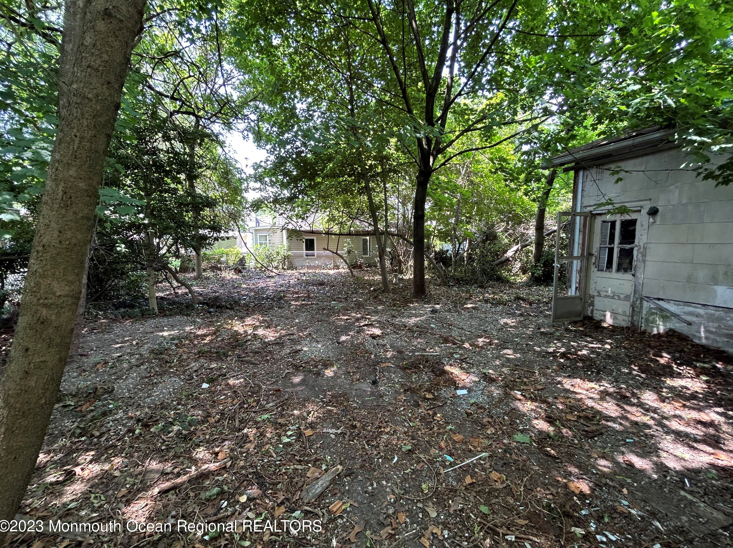 478 E East End Ave, Bricktown, NJ 08723