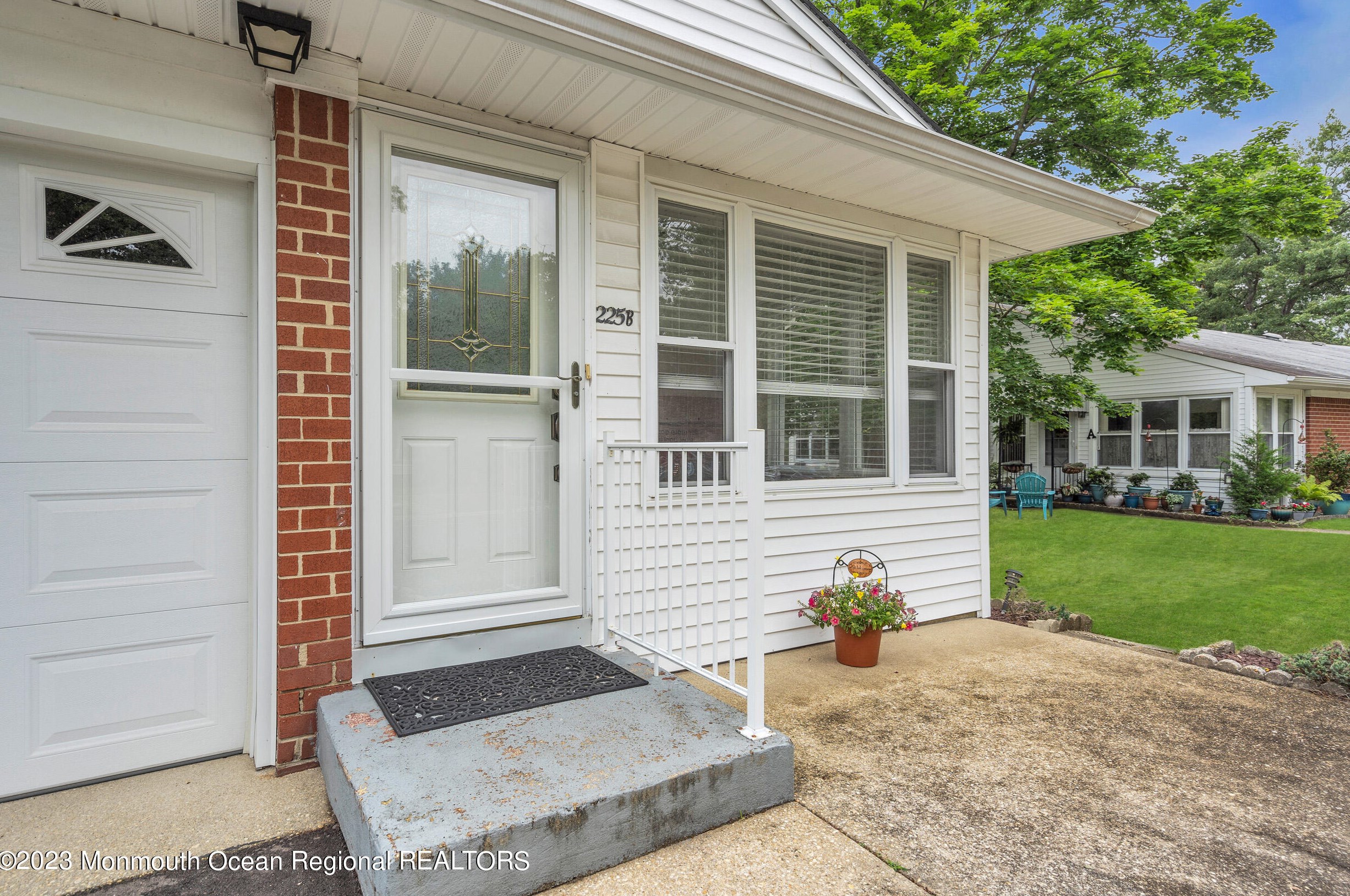 225 Columbine Ave #b, Lakehurst, NJ 08759