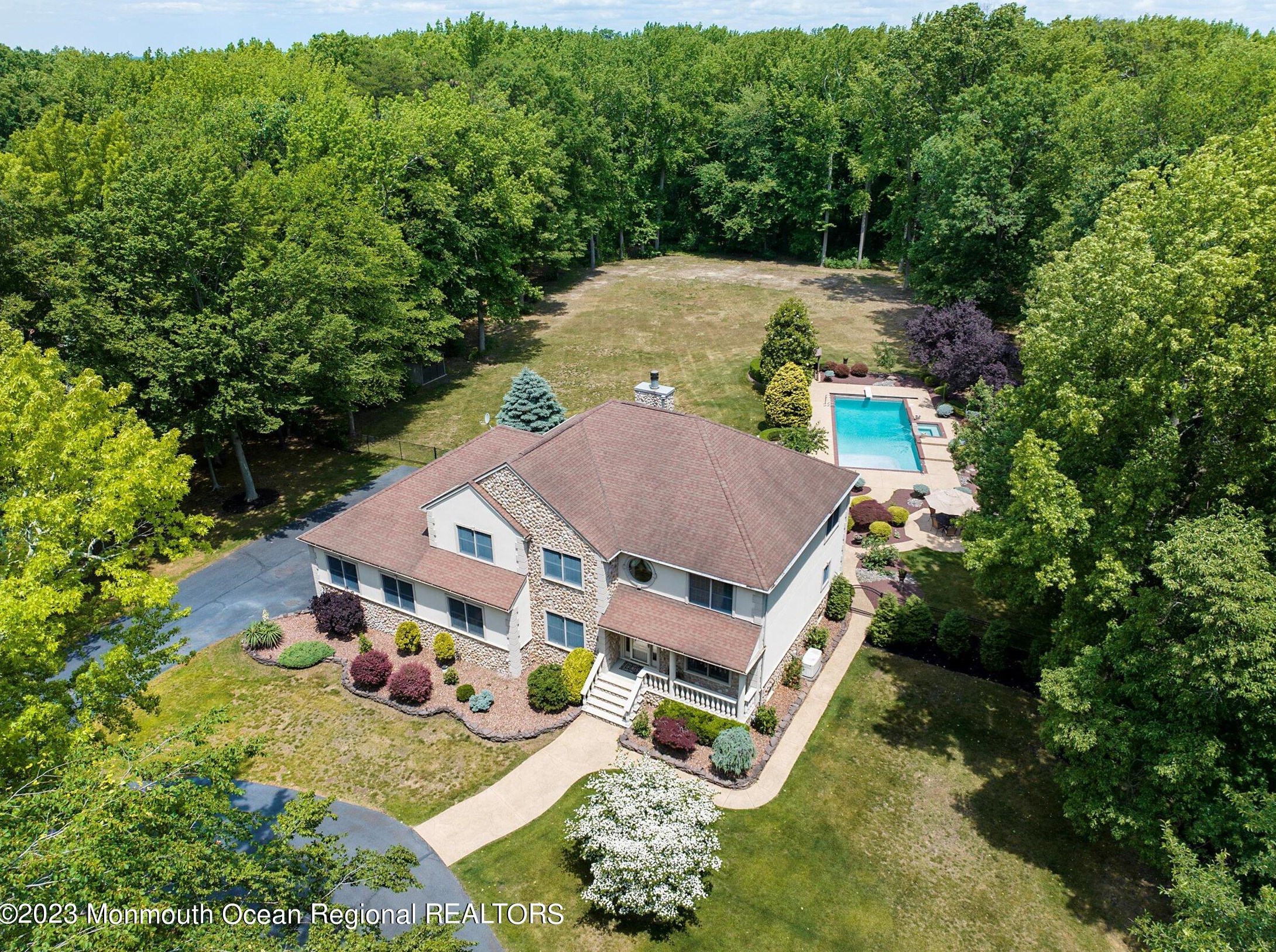 95 Station Rd, Morganville, NJ 07751