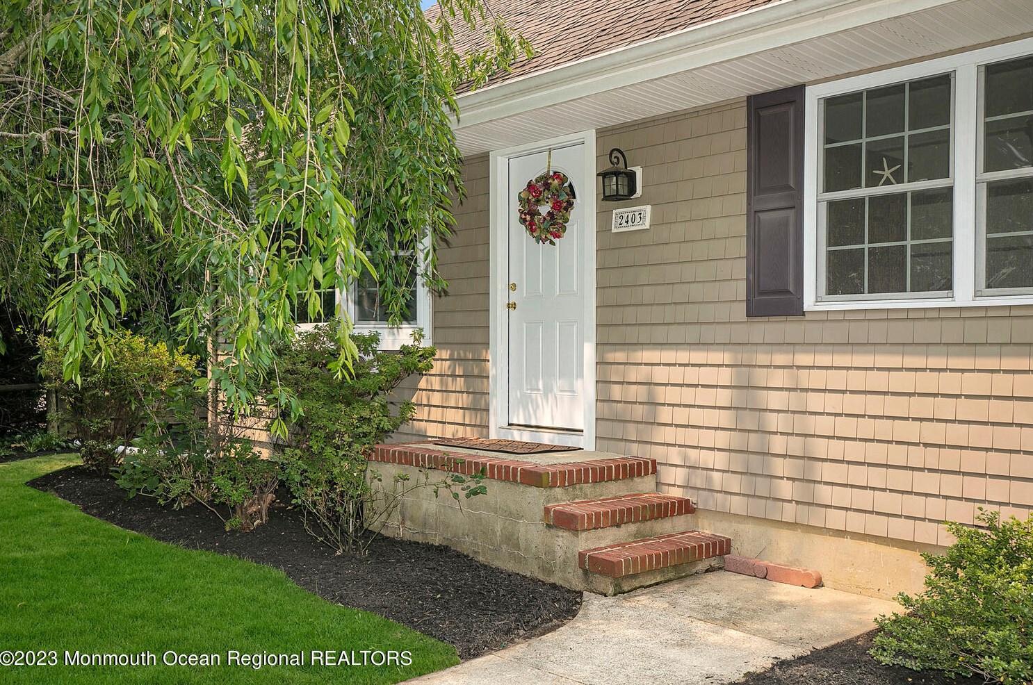 2403 Fairview Dr, Wall Township, NJ 08736-1617