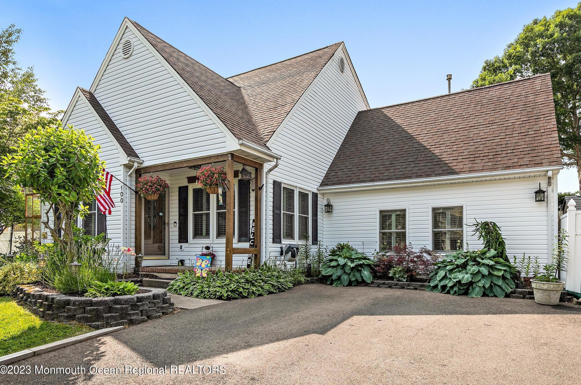 100 Knot Rd, Stafford Township, NJ 08050