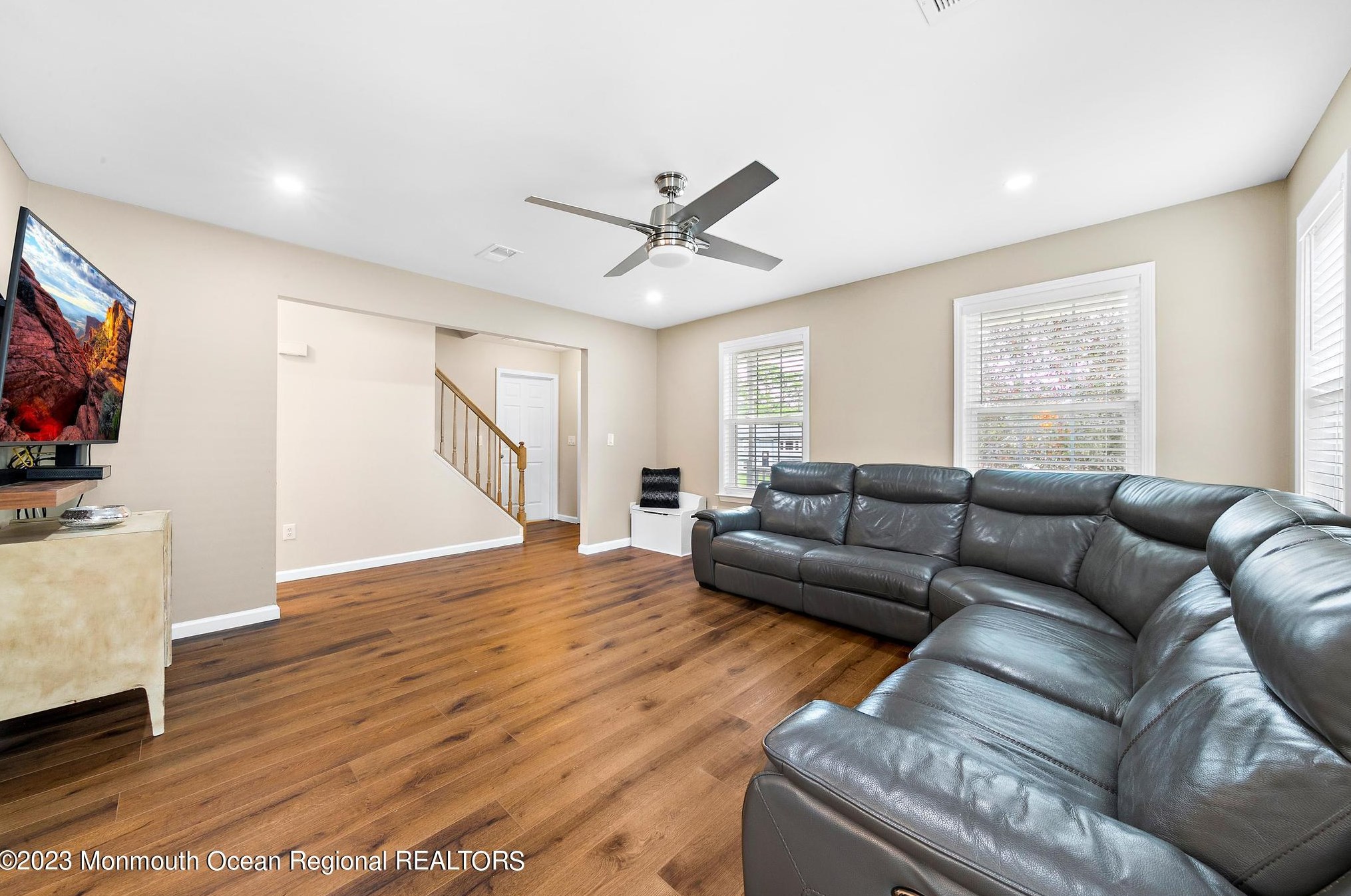 721 Buccaneer Ln, Cedar Bonnet Island, NJ 08050